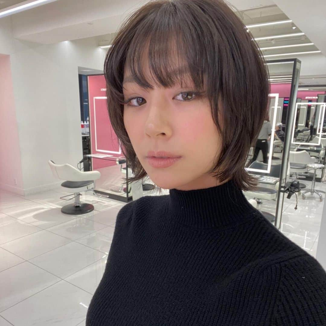 NASUさんのインスタグラム写真 - (NASUInstagram)「@mariya_nishiuchi_official maintenance✂︎ 前回同様に軽さを求めたwolf Style！ この前よりすこし切り込んだけど やっぱり、かわいかった🙆‍♀️❤︎ #西内まりや  #nasupcolor」11月19日 23時19分 - nasup