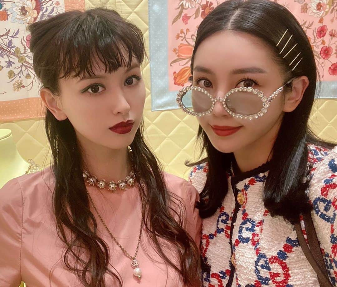 megbabyさんのインスタグラム写真 - (megbabyInstagram)「えみっちとめぐっち🤣　久しぶりなの🥺@gucci 🖤」11月19日 23時29分 - _megbaby_