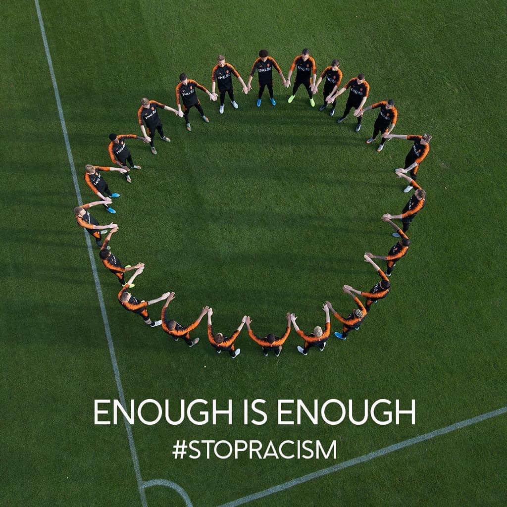 ビルヒル・ファン・ダイクさんのインスタグラム写真 - (ビルヒル・ファン・ダイクInstagram)「Enough is Enough! #StopRacism」11月19日 23時51分 - virgilvandijk