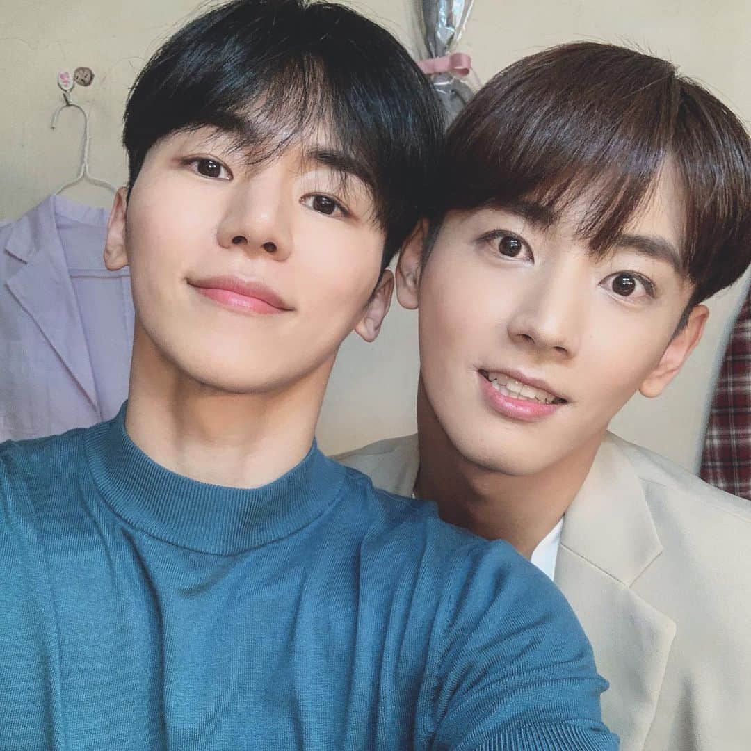 インス のインスタグラム：「사랑하는 쫘식 생축🎂」