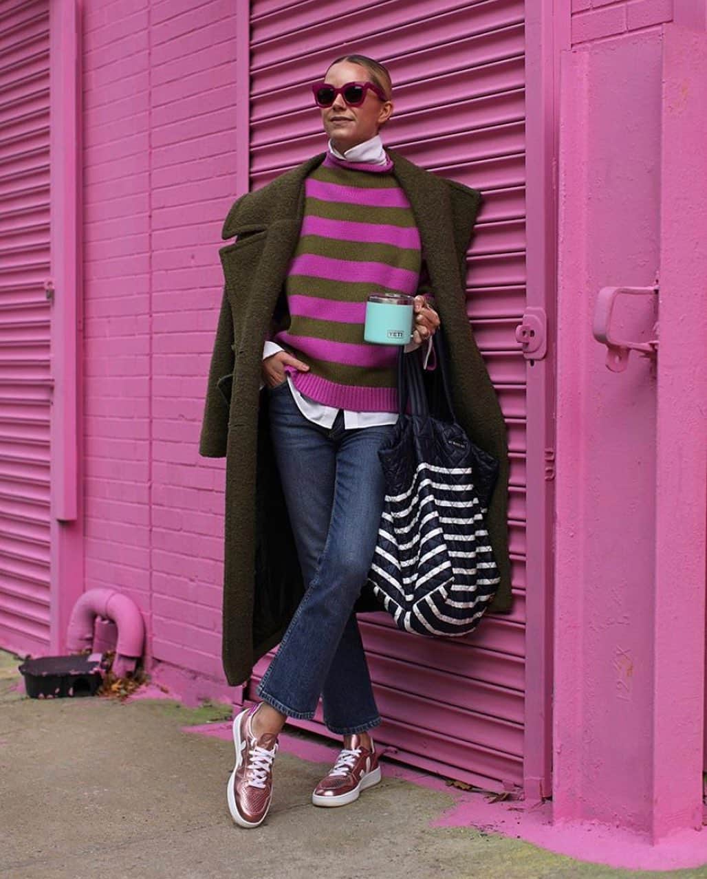 デミリーさんのインスタグラム写真 - (デミリーInstagram)「Blair in our Minnie Sweater 💗💖💗 #regram #demylee #sweater #veja #sneakers #striped #bag #mzwallacenyc #sunglasses #accessories #lapima #brooklyn #style」11月20日 0時39分 - demyleeny