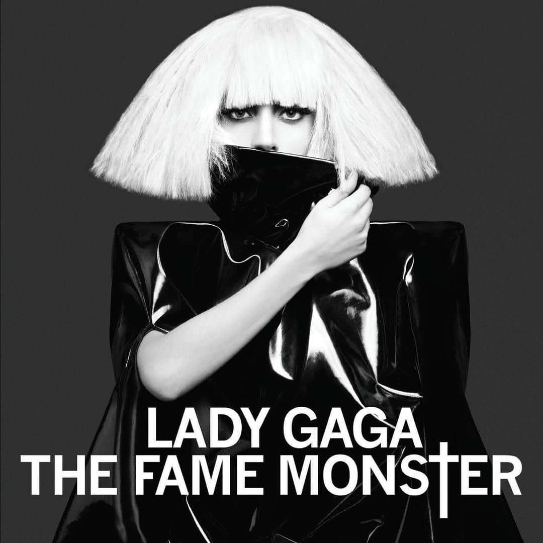 ニコラ・フォルミケッティのインスタグラム：「Happy 10 year anniversary #THEFAMEMONSTER @ladygaga 🖤🖤🖤🖤🖤🖤🖤🖤🖤🖤」