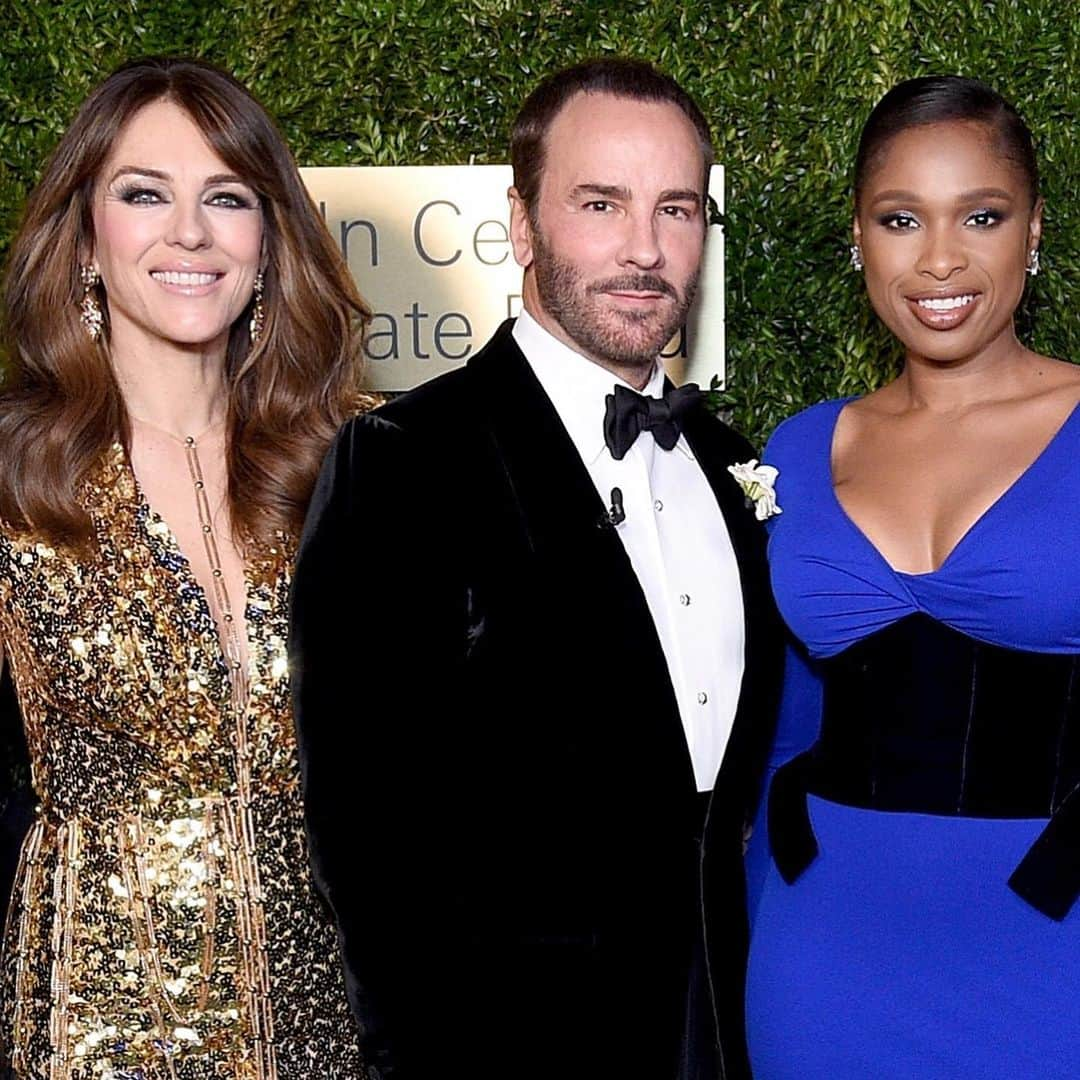 エリザベス・ハーレイさんのインスタグラム写真 - (エリザベス・ハーレイInstagram)「Spectacular evening at  @lincolncenter last night to honour the glorious Leonard Lauder, recipient of the Women’s Leadership Award. Leonard is one of my favourite people on the planet: he took a chance on me 25 years ago, when I was a scruffy actress who’d never modelled a day in my life, and gave me the best job ever. I’m grateful every day to him and @esteelaudercompanies. I lost my dad 23 years ago and Leonard has been like a father figure to me ever since. Long live #LeonardLauder 😘😘😘😘😘 #lincolncenter #lincolncenterfashion @hearst @gettyimages」11月20日 1時10分 - elizabethhurley1