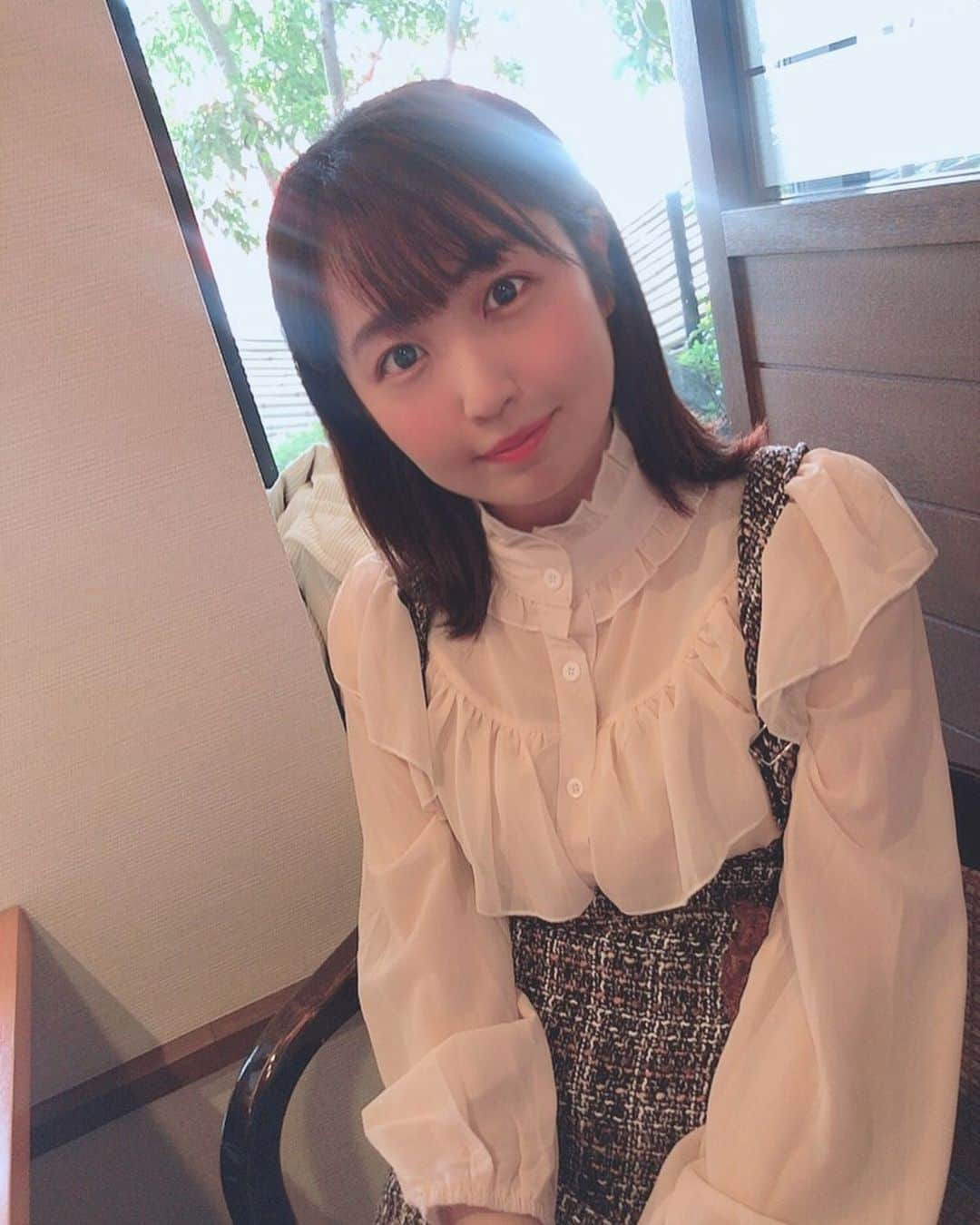 惣田紗莉渚さんのインスタグラム写真 - (惣田紗莉渚Instagram)「#7things  #setup  #tweed  #blouse  #instafashion  #instagood」11月20日 1時05分 - sarisari0118