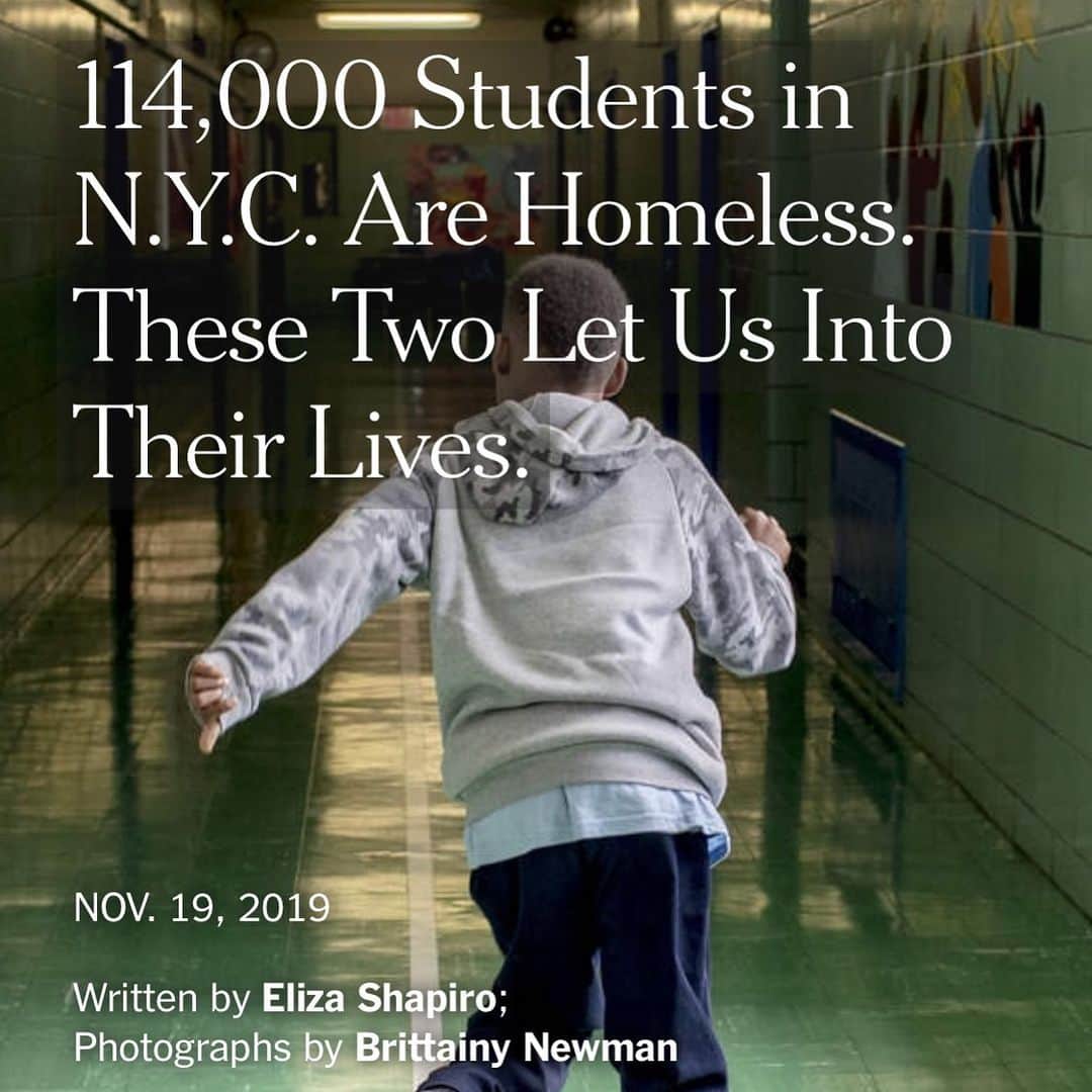 クレア・コフィーのインスタグラム：「An astoundingly crucial piece of reading. Thank you for this, #ElizaShapiro. @nytimes (putting the link to the full article in bio)」