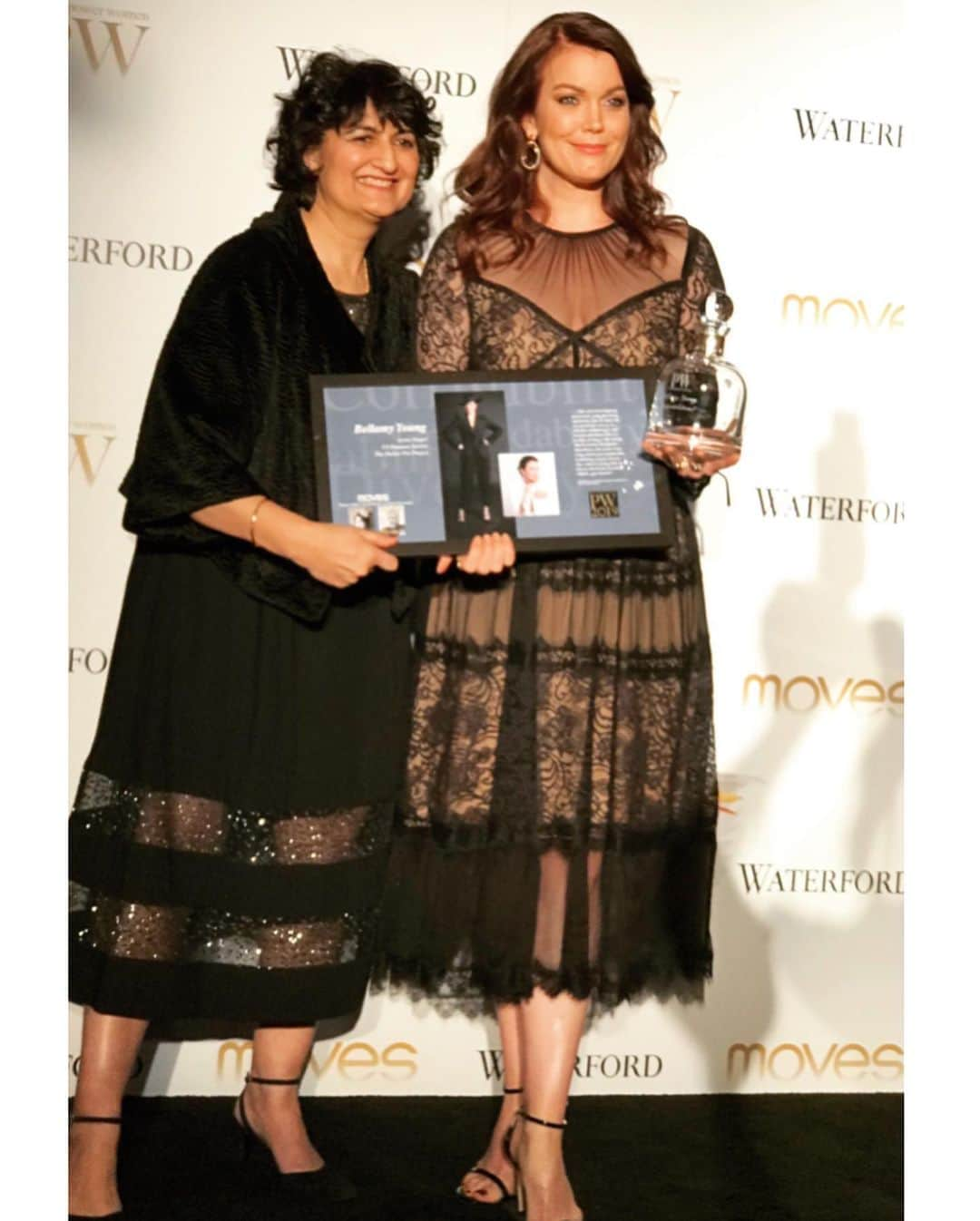 ベラミー・ヤングさんのインスタグラム写真 - (ベラミー・ヤングInstagram)「What a treasure to get to share my @NYMovesMagazine #PowerWoman honor with my mom! TY #NYMoves for including me on your list this year: I'm overwhelmed to be in the company of this group of incredible women. And TY, mom, for coming to #NYC to be with me! And! TY to everyone who gussied me up for the night! (tap the second pic for all the credits🤓) Hope each of you is having a beautiful day out there. Much love from the #ProdigalSon set! ❤️💗❤️💗❤️💗❤️」11月20日 2時55分 - bellamyyoung