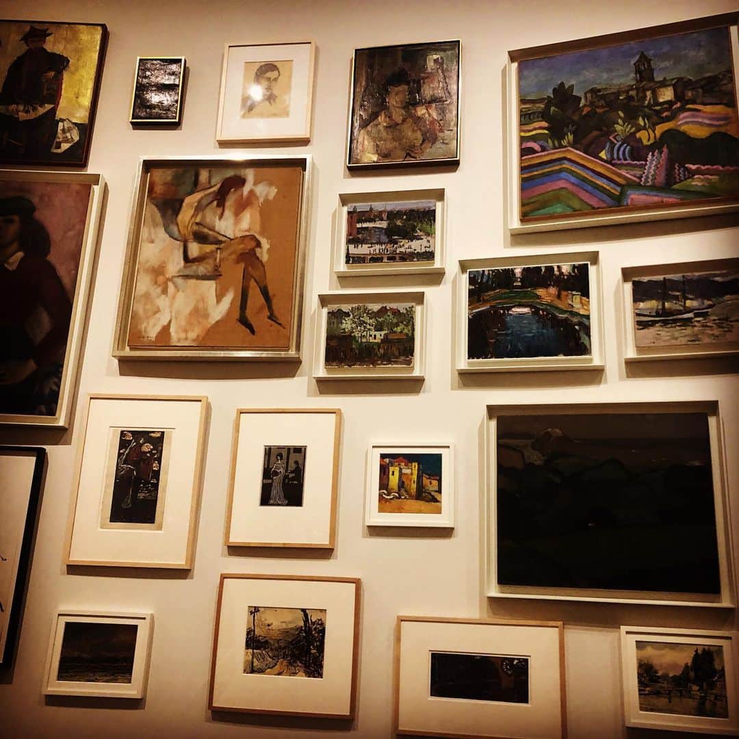 ジェニー・ガースさんのインスタグラム写真 - (ジェニー・ガースInstagram)「Thank you @lucabellabella for inspiring me #art #photography  #museum」11月20日 2時50分 - jenniegarth