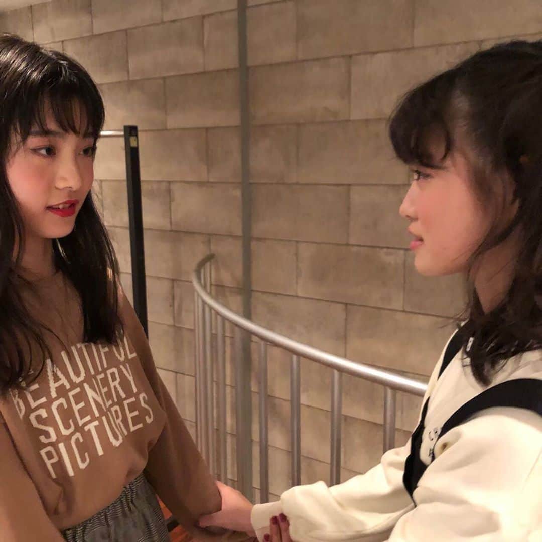 ニコ☆プチのインスタグラム：「昨日の激ちか2ショットは まああきでした~😗🖤 . . ちゃまさん、あきさんと互いに呼び合っております。 #近藤藍月  #丸山真亜弥  #ちゃまさん  #あきさん」