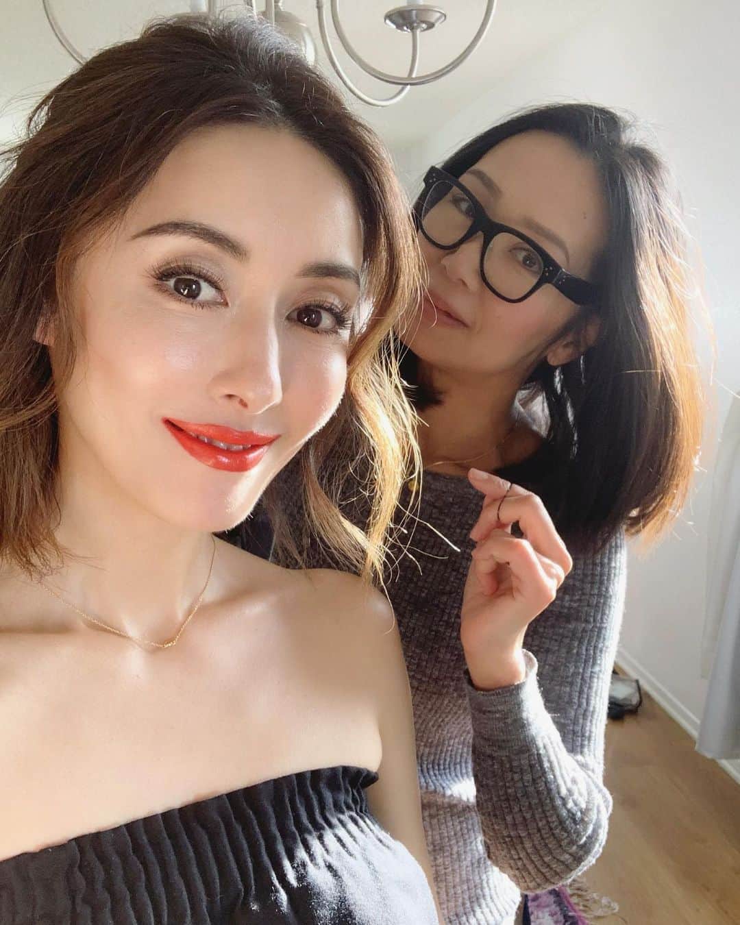 高木りなのインスタグラム：「たまには、かーちゃんも化けるで〜💋 오랜만에 빨간 립스틱 💄  Makeup @sooyookimmakeup」