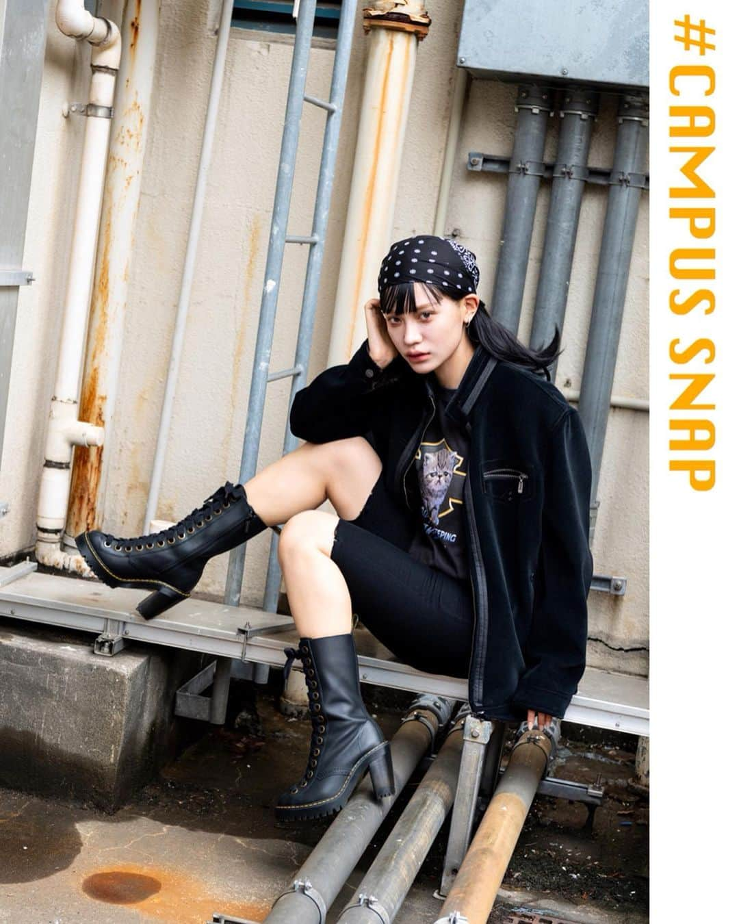 装苑さんのインスタグラム写真 - (装苑Instagram)「. Dr.Martens×CAMPUS SNAP . 文化学園の個性あふれるおしゃれさんをハントしているスナップ企画「CAMPUS SNAP」の特別編✨ . オリジナリティあふれる私服とDr.Martensを組み合わせたスペシャルファッションシュートをお届け❗️ ぜひコーディネートの参考にしてみて . 装苑ONLINEでは、ほぼ毎日スナップを更新中😉 プロフィールの装苑ONLINEのリンクからアクセスしてチェックしてね . #装苑  #soen #campussnap #snap #ootd #DrMartens #ドクターマーチン #キャンパススナップ」11月20日 15時04分 - soenonline