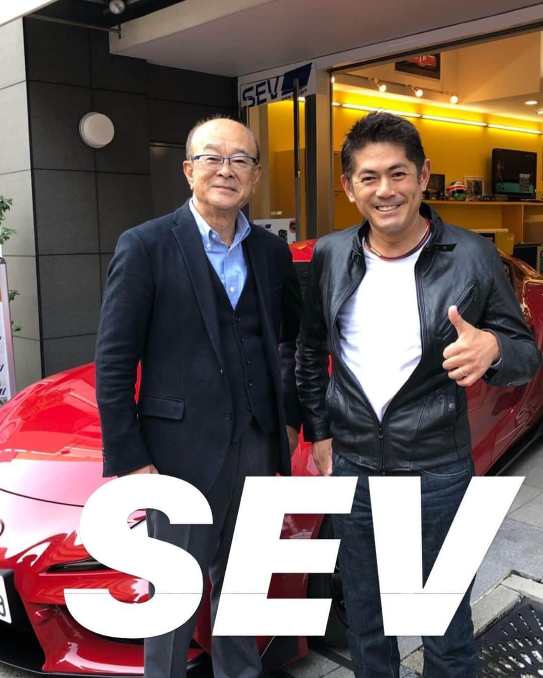 織戸学さんのインスタグラム写真 - (織戸学Instagram)「SEV 今年も来年のカレンダー撮影。  会長はいつも若い。」11月20日 15時18分 - maxorido