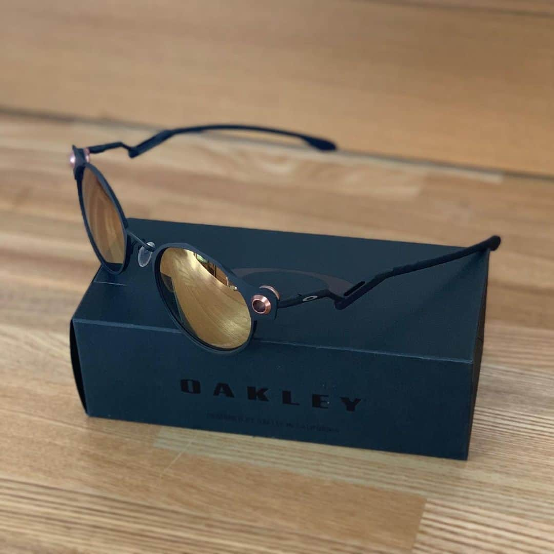 高橋侑子さんのインスタグラム写真 - (高橋侑子Instagram)「OAKLEY 2020 Fall & Winter Collection 2020秋冬モデルの展示会に行ってきました！わくわくがいっぱい😎 いつもサポートありがとうございます！ #luxottica #luxotticajapan #oakley #deadbolt #oakleyprizm #ルックスオティカ #ルックスオティカジャパン #オークリー」11月20日 15時28分 - yuko_takahashi8