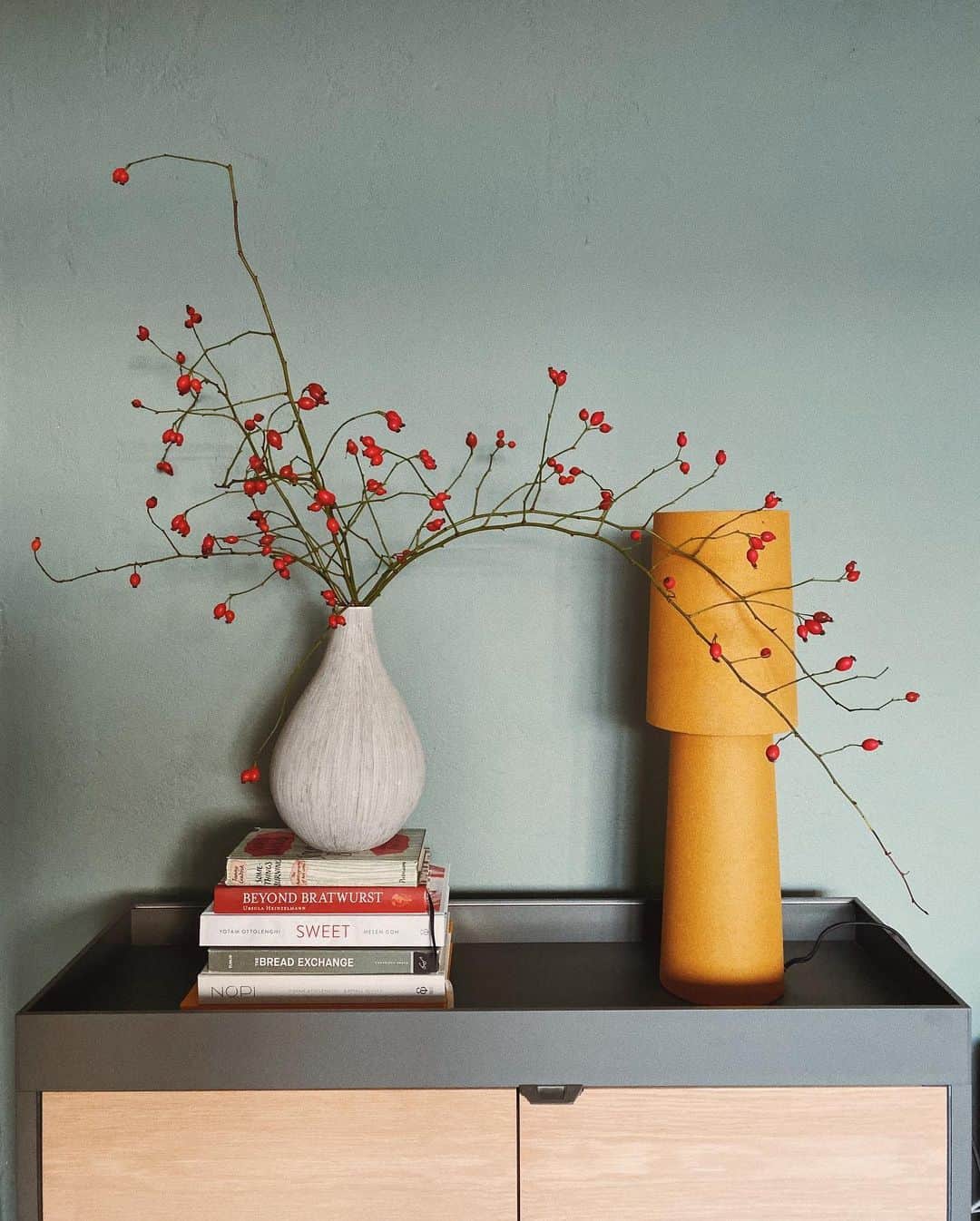 STIL IN BERLINのインスタグラム：「I continue to work on my admiration of rose hip. #berlininterior」
