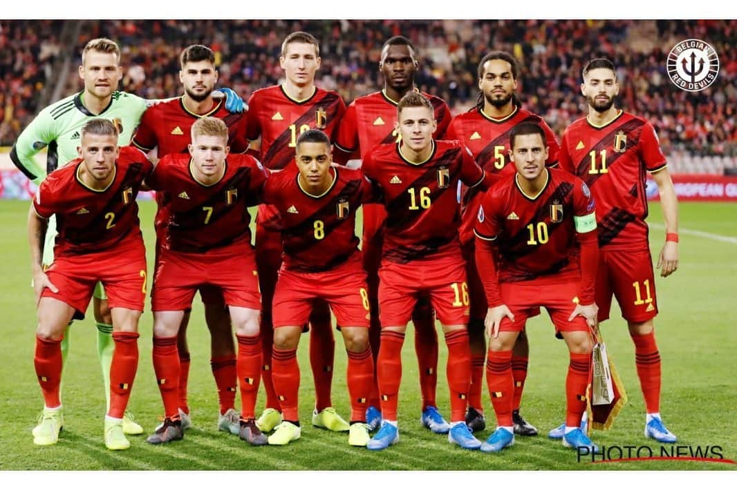 エデン・アザールのインスタグラム：「Good week... 10/10 😉🇧🇪 #comeonbelgium  Bonne semaine, 10/10 💪🏼 #euro2020」