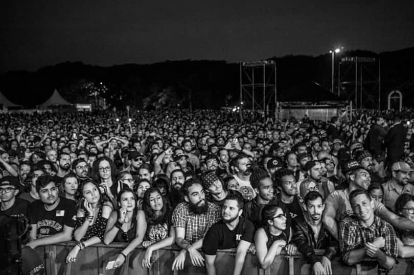 アヴェンジド・セヴンフォールドさんのインスタグラム写真 - (アヴェンジド・セヴンフォールドInstagram)「#Repost @metallica with @get_repost ・・・ Tye and I just returned from South America for the punk~funkified @InfectiousGrooves gig down in São Paulo the other night, and I want to thank all the Metallica fans who turned up. 18,000 people came out and together we raised 16 tons of non-perishable foods for the local food bank. Muito Obrigado! Cheers! R.T. 📸 by Ivan Shupikov」11月20日 7時28分 - avengedsevenfold