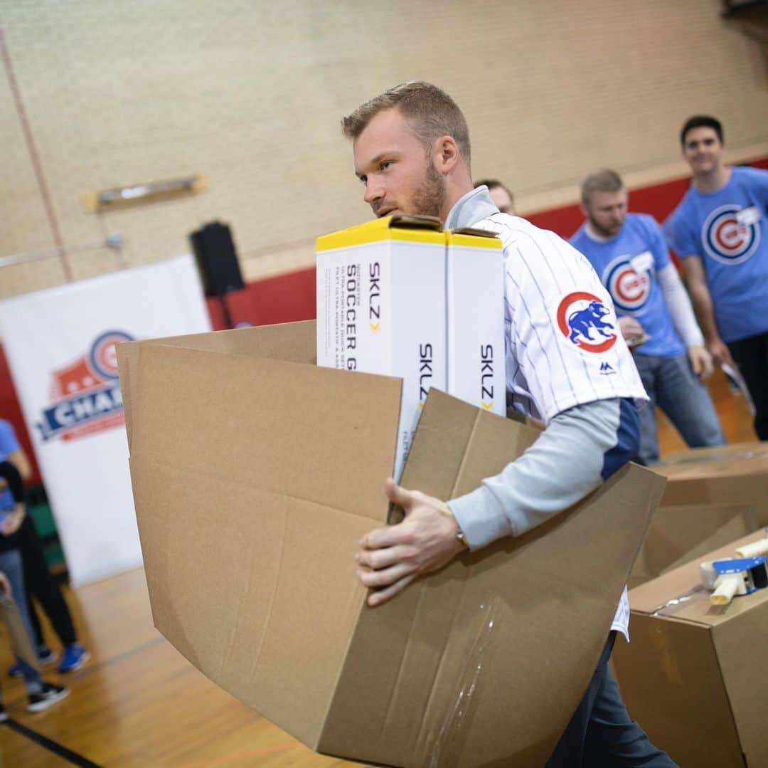 シカゴ・カブスさんのインスタグラム写真 - (シカゴ・カブスInstagram)「#CubsCollection: Cubs Charities. ‘Tis the season of giving, and Cubs Charities does it year round. It provides access to sport opportunities and focuses on improvements in health, fitness and education. Cubs Charities has expanded its reach and impact by providing quality baseball and softball programs that engage Chicago’s youth from kindergarten to college in an effort to develop major league citizens. “Sport has the power to unite, the power to build community, has the power to break down barriers and allow people to feel as they are on equal footing with one another. We at Cubs Charities have the ability to do some critical work right now by utilizing the power that sport has by building communities, inspiring hope and uniting a city,” said Executive Director, Cubs Charities Alicia Gonzalez. Together with the support of Cubs fans, Cubs Charities will continue to make a difference in the lives of Chicagoans. 📸 @sgreenphoto Find more photos on Facebook.com/Cubs.」11月20日 7時39分 - cubs