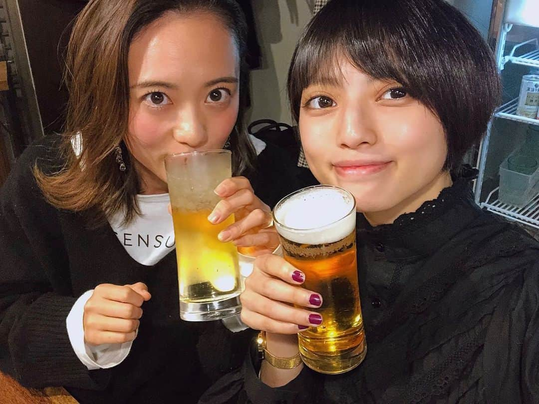 鉢嶺杏奈さんのインスタグラム写真 - (鉢嶺杏奈Instagram)「高見の奈央とさしのみ🧡 したのだ（＾ν＾） 映画のクランクアップを 一緒にお疲れ様してくれた(//∇//)❤️ ありがとうー！  ずーーーっと語ってられるねw私らw 超楽しかったw. 夜の散歩も最高だったw  急に声かけたのに、会ってくれてありがと（＾ν＾） また、乾杯しよね🍺」11月20日 9時19分 - hachimine_anna