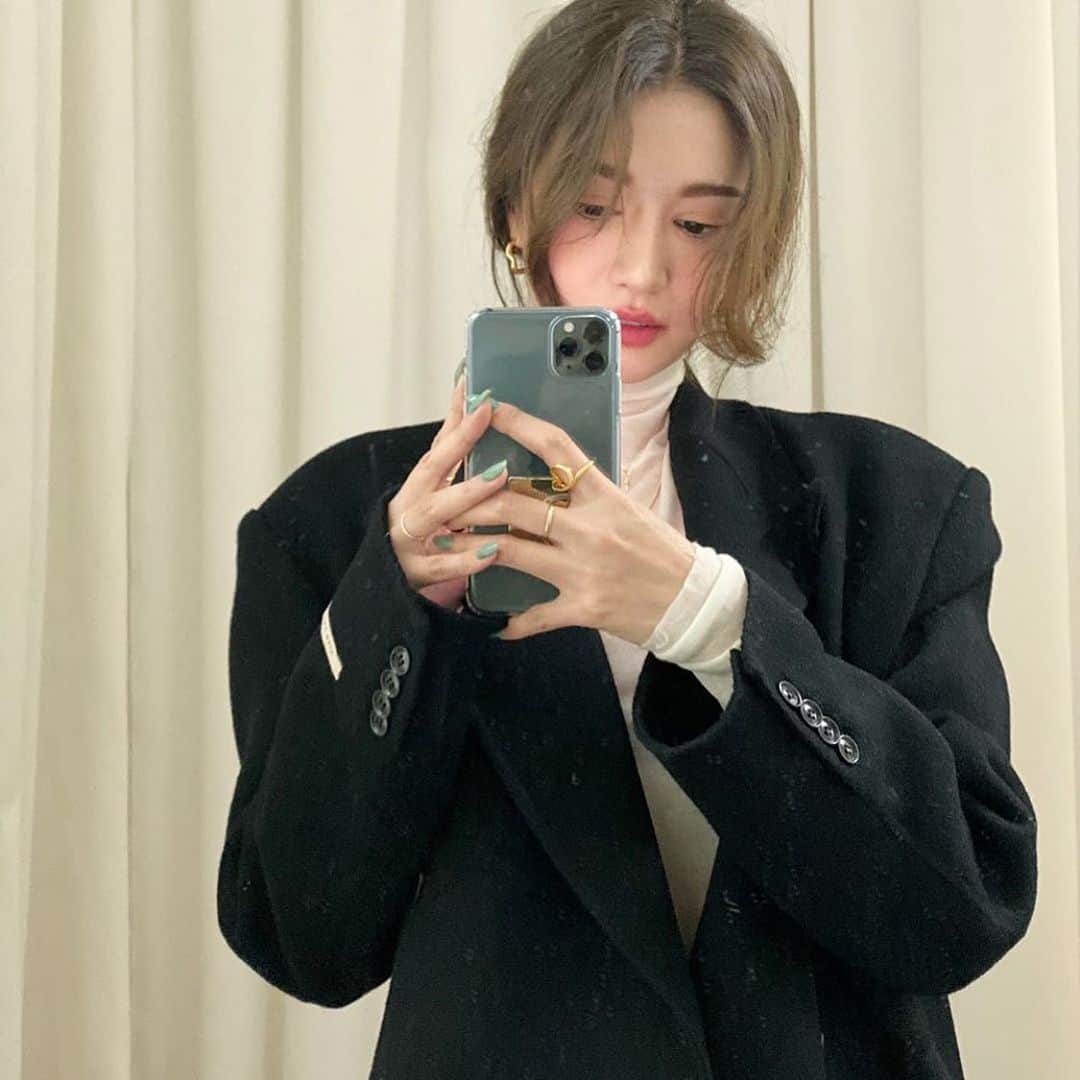 原涼香のインスタグラム：「冬のhairは準備できてますか❓💓 みんなから憧れられる、 特別なオルチャンhairはお任せください🇰🇷✨ ㅤㅤㅤㅤㅤㅤㅤㅤㅤㅤㅤㅤㅤ 今日の当日予約❤︎↓ 12:30 15:30〜18:30 とってもオススメです🥰 ㅤㅤㅤㅤㅤㅤㅤㅤㅤㅤㅤㅤㅤ ご予約はホットペッパーからお願いします💞 ㅤㅤㅤㅤㅤㅤㅤㅤㅤㅤㅤㅤㅤ」