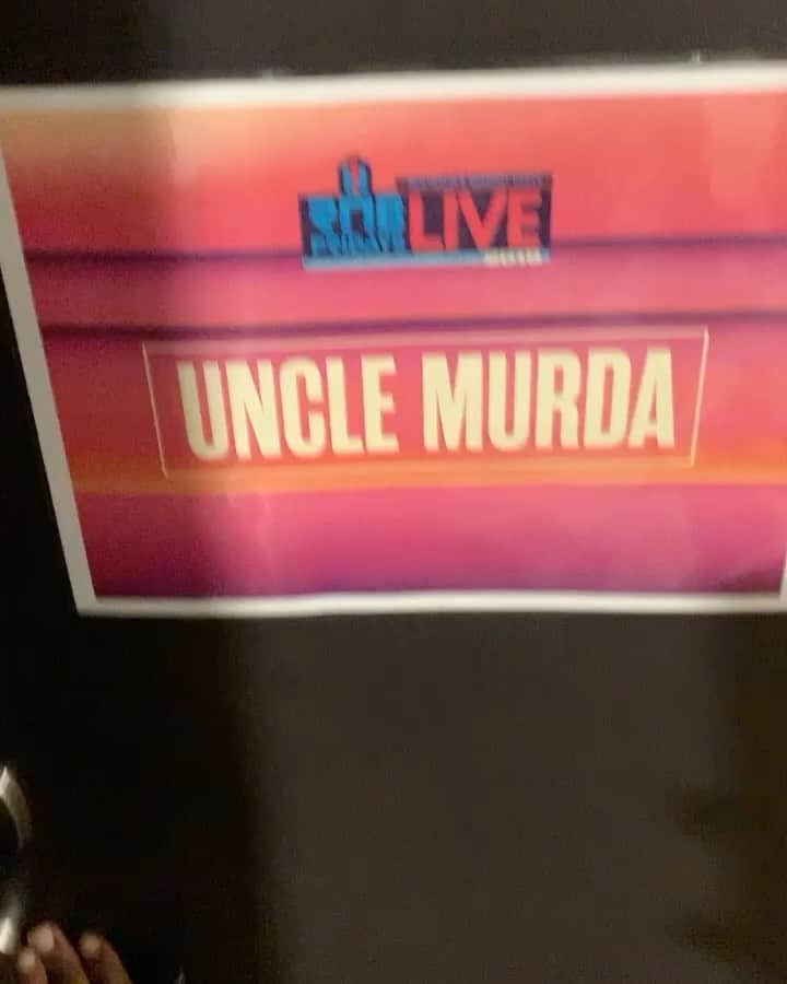 トニー・イエイヨーのインスタグラム：「Backstage chronicles with @unclemurda @litedabarber #australia」