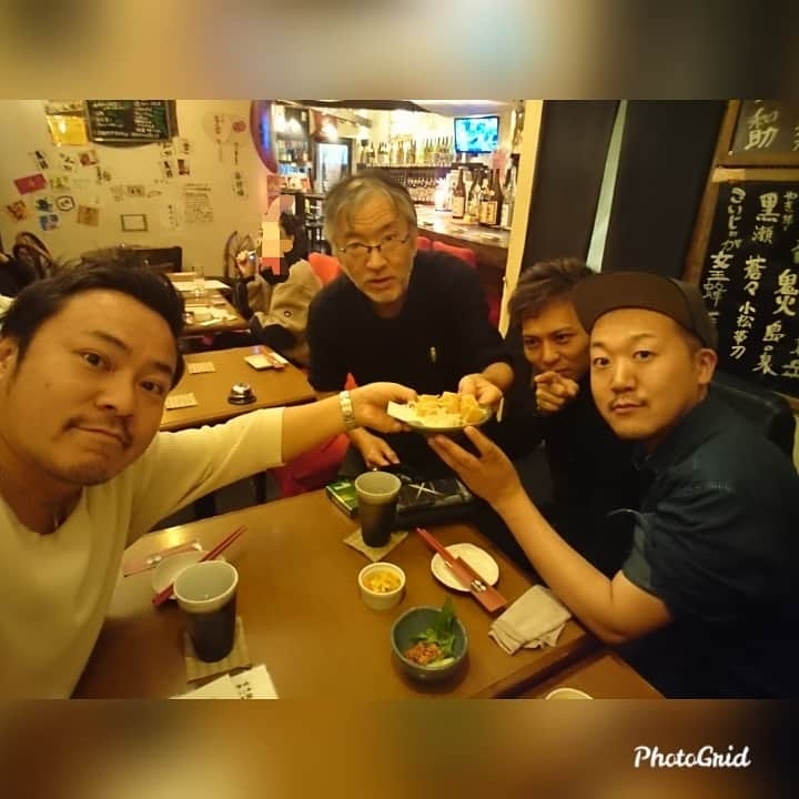 高井俊彦さんのインスタグラム写真 - (高井俊彦Instagram)「【大根の唐揚げ✨】 昨夜たまたま遭遇‼️ 焼酎のお店の名物『大根の唐揚げ』✋ そして揚げてくれた店主⤴️⤴️⤴️」11月20日 15時53分 - takai_toshihiko