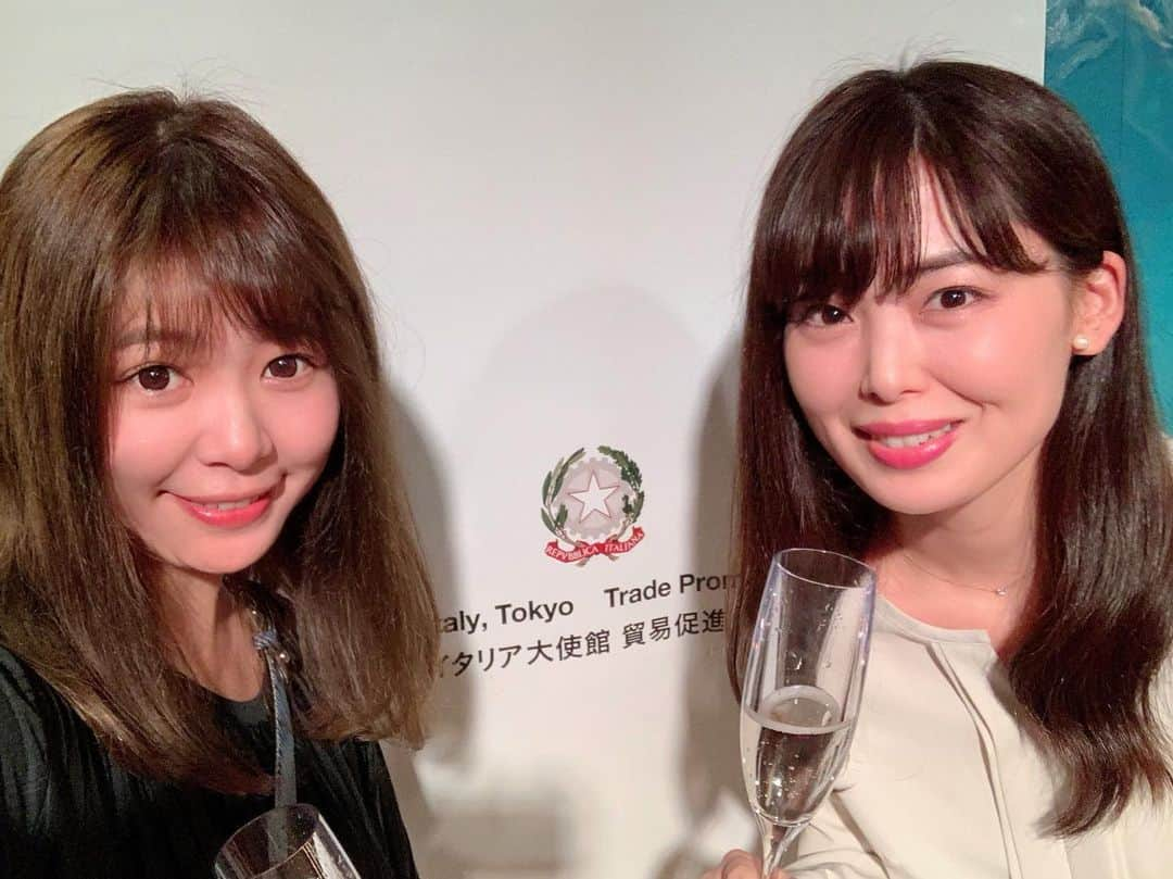 野澤美仁さんのインスタグラム写真 - (野澤美仁Instagram)「しゅわしゅわ大好き！とっても楽しかったです！  #Barandit #イタリアンカクテル #イタリア大使館貿易促進部  #italiangenio  #アペリティーボ #flair #upt#Caprese　#カプレーゼ  #Negroni　#ネグローニ  #MediterraneanSunset  #FujiyamaDOC　#フジヤマDOC#Tiramisu　 #ティラミス#リモンチェロ#プロセッコ #イタリアワイン  #プラストーキョー#PLUSTOKYO#アンコマン#開運DJもーちゃん」11月20日 11時25分 - misatonozawa0625