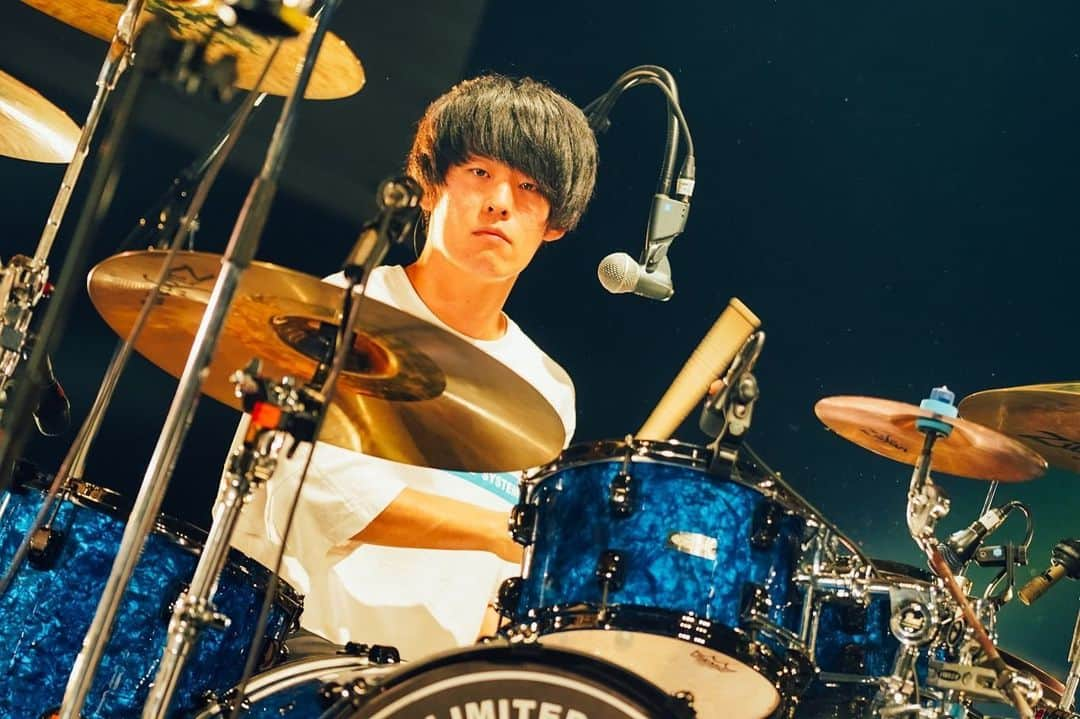 KOUHEIさんのインスタグラム写真 - (KOUHEIInstagram)「2019.11.19 なんばHatch  FM802 30PARTY LIVE REDNIQS 📸　@junpeihiyoshi  浅井さんありがとうございましたー！！ #感情はどこへ #最後は #ファンモンのジャケに #使ってください」11月20日 11時29分 - kouhei04ls