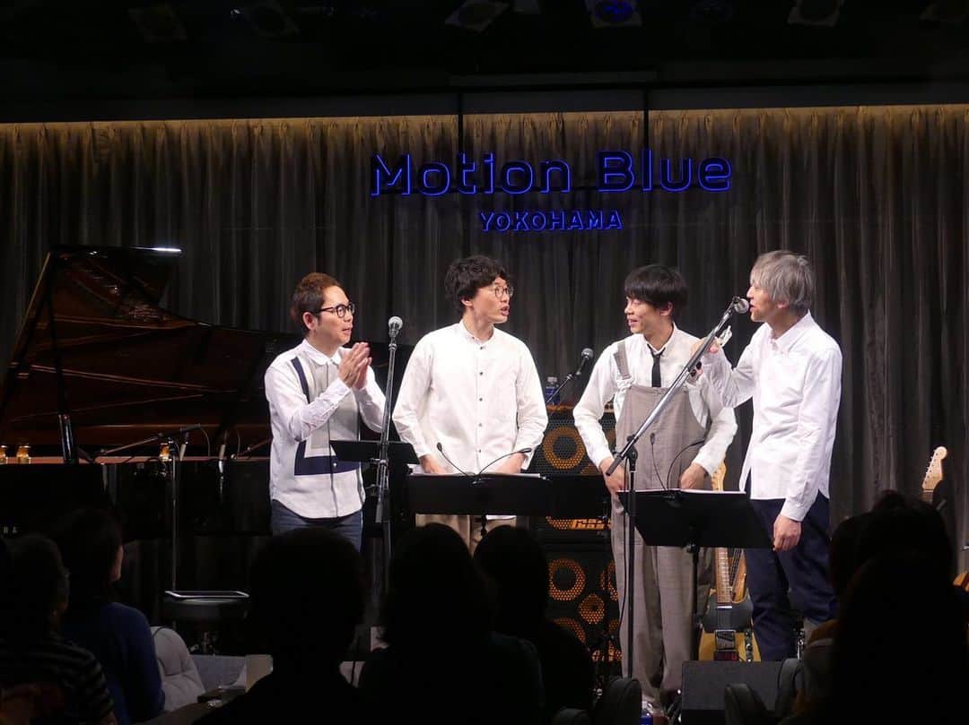 青木慶則さんのインスタグラム写真 - (青木慶則Instagram)「昨夜のMotion Blue YOKOHAMA、盛り上がりました！他の3人の両側でピアノとドラムを行ったり来たりという、なかなか珍しいスタイル。最後はみんなで「BLUEx4」を。この4人でのシリーズはまた続けたいですー。#青木慶則 #山田稔明 #近藤研二 #伊藤健太」11月20日 12時09分 - yoshinori.aoki.official