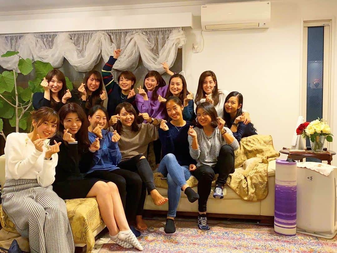藤巻紗月のインスタグラム：「SFCを選んで良かったなって 心からそう思う 4年の冬。 みんなありがとう 残り少し楽しもう🔥 #4年目 #1年目 #大人っぽくなった ??」