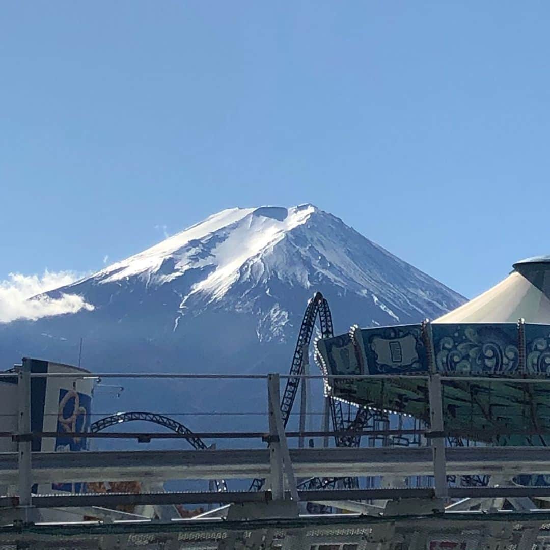 のインスタグラム：「🎢🗻Q」