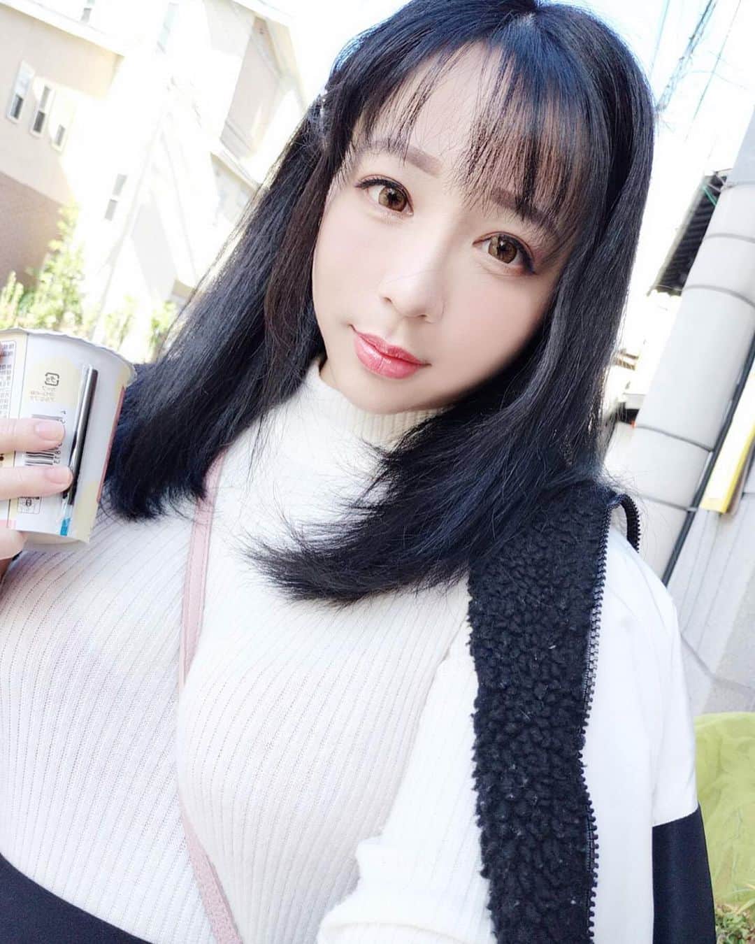 千尋さんのインスタグラム写真 - (千尋Instagram)「早安（？Moring👋」11月20日 12時57分 - chihiro_chang