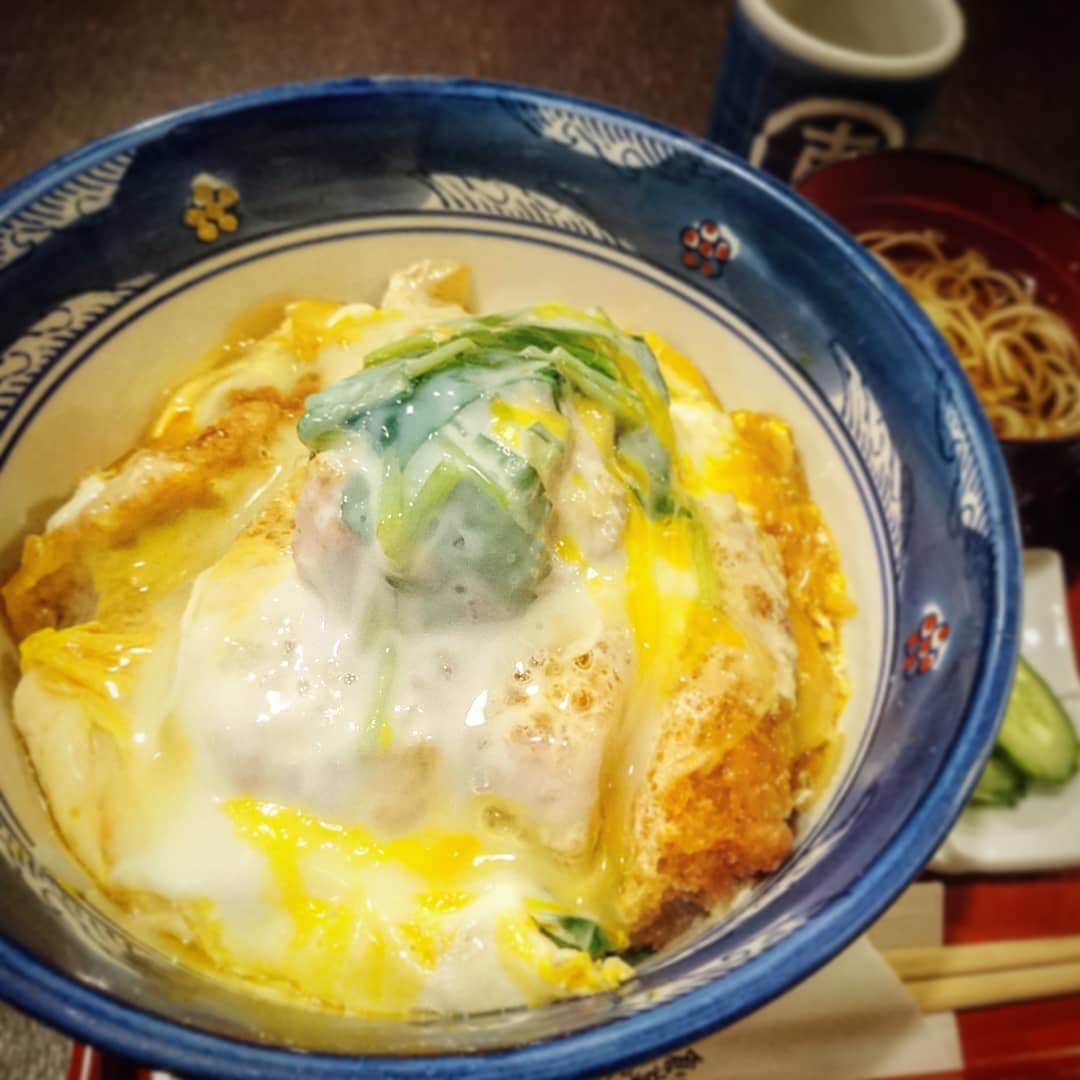 新山大のグルメインスタ