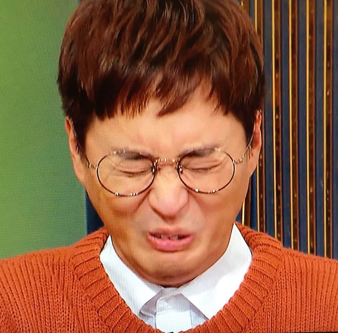 ホ・ジョンミンのインスタグラム：「아부지가 뜬금없이 보내준 캡쳐 화면 재밌으셨나보다 그럼 됐다. #해피투게더」