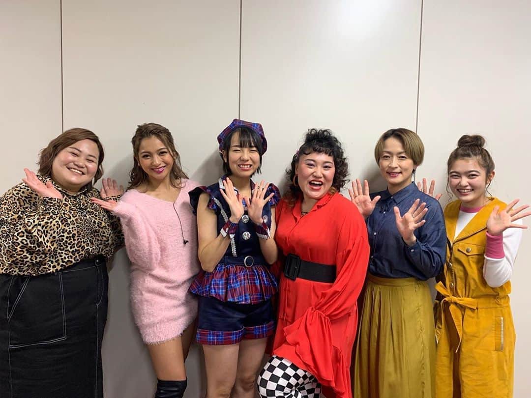のインスタグラム：「#ホンマでっかTV 見てくださった方ありがとうございました！  あああ緊張しましたが ほんと皆さん優しくて泣きました😢  これは嘘じゃないです！！！ またご一緒できるよう頑張ります  #アプガ2 のBe lonely together流れたの嬉しかったなあああああ！ つんく♂さあああん！  わああああありがとうございました！！ #井上咲楽  さん #水野裕子　さん #バービー　さん #ゆきぽよ　さん #ゆいP さん #フジテレビ」