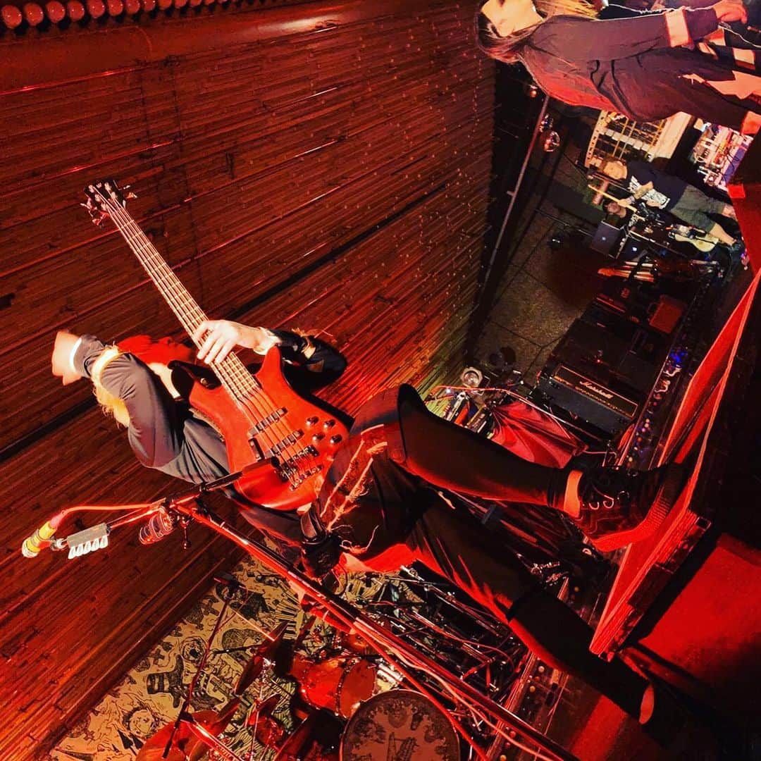 ミヤ さんのインスタグラム写真 - (ミヤ Instagram)「THX！味園２日目追加公演！最高でした。関西収監残すは京都のみ。 大集合よろしく！ #mucc #壊れたピアノとリビングデッド #壊ピリ」11月21日 1時00分 - miyaguchi