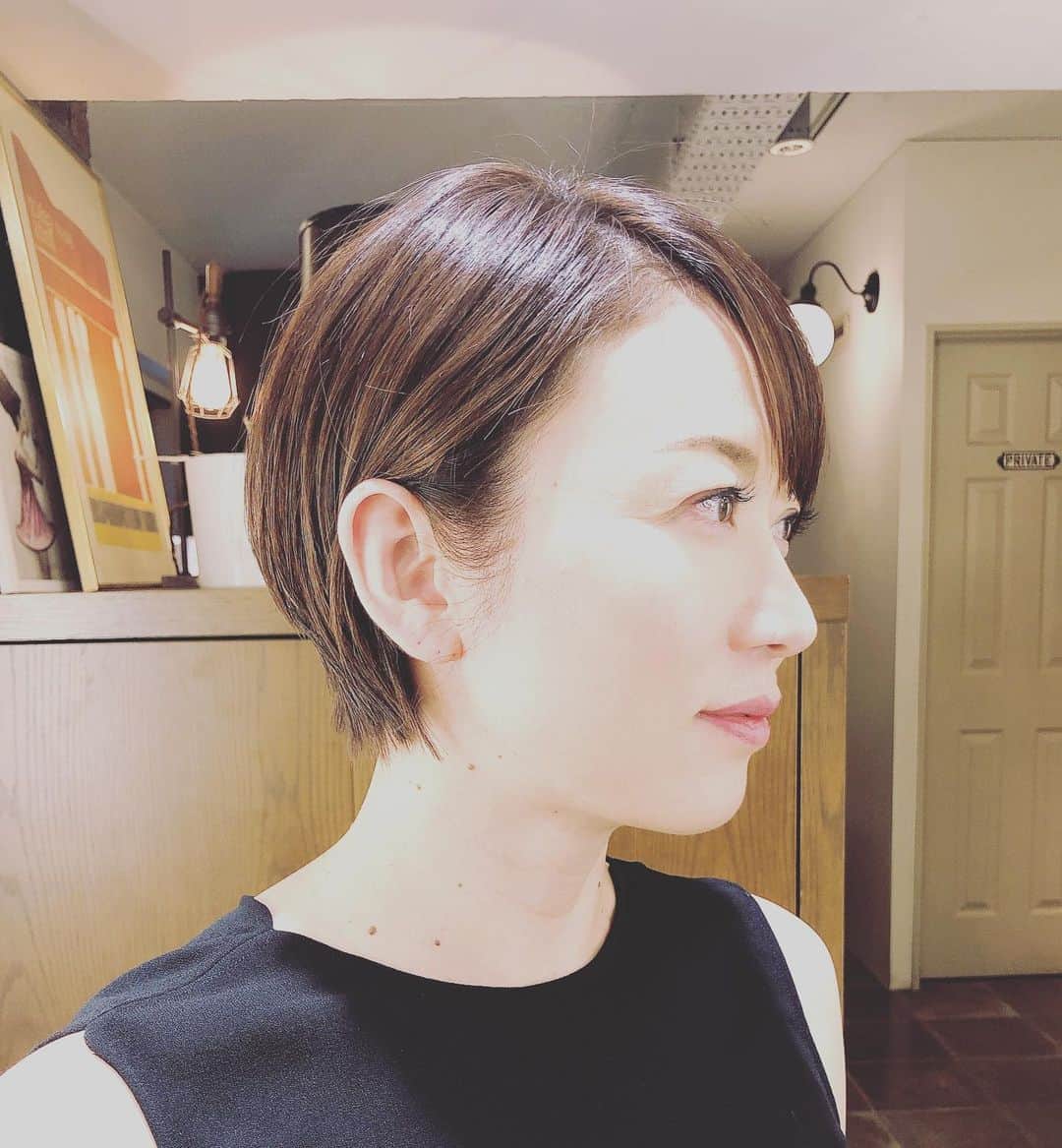 田中雅美さんのインスタグラム写真 - (田中雅美Instagram)「また切ってしまった！！ 軽いー。 どんどん短くなりますな。  #ショート #前髪も切りました」11月20日 16時36分 - tanakamasami_official