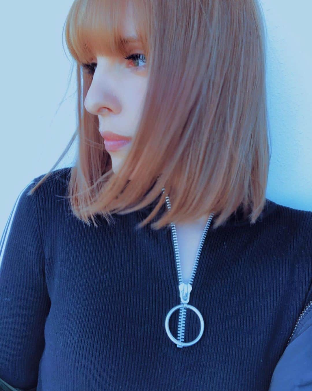 IVANさんのインスタグラム写真 - (IVANInstagram)「✿✿✨🌬🕊✨💙✿✿ 寒♡ #November#love#myhair#sarasara #しかし寒いですな #暖かくしましょうね♡ #お肌も髪もたくさん保湿しよ #おでん食べたい♡」11月20日 16時42分 - fresanaca