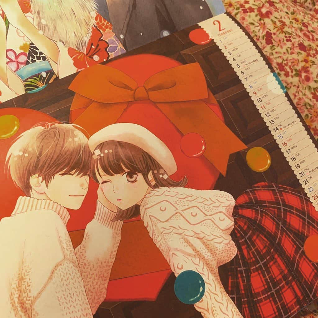 ななじ眺のインスタグラム：「マーガレット24号発売🌟 『ふつうの恋子ちゃん』はお休みですが、付録のカレンダーにお邪魔してます。2月担当です🍫よろしくお願いします！ #ふつうの恋子ちゃん」