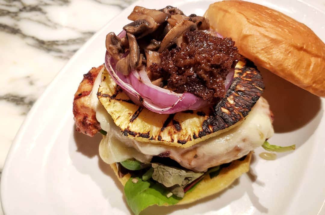 THE COUNTER JAPAN公式のグルメインスタ