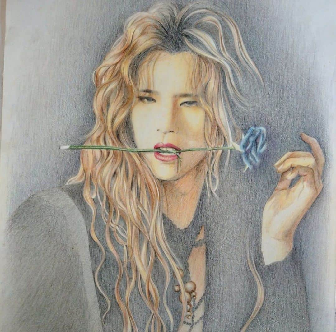 YOSHIKIさんのインスタグラム写真 - (YOSHIKIInstagram)「My dear fans, ありがとう！Thank you for your drawings for my birthday. Found some #fanart here and twitter @rosen.arts and more fans..」11月20日 16時49分 - yoshikiofficial