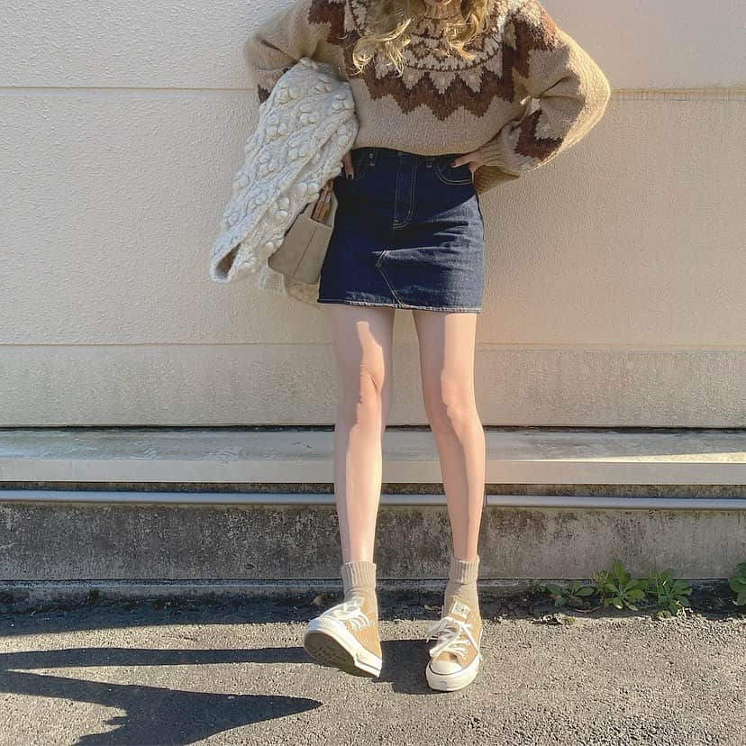 Maiさんのインスタグラム写真 - (MaiInstagram)「#ootd #beams #moussy #converse #コンバース #zara  コーディネートの詳細はブログに書いてます🌷」11月20日 17時27分 - maimaimai1016