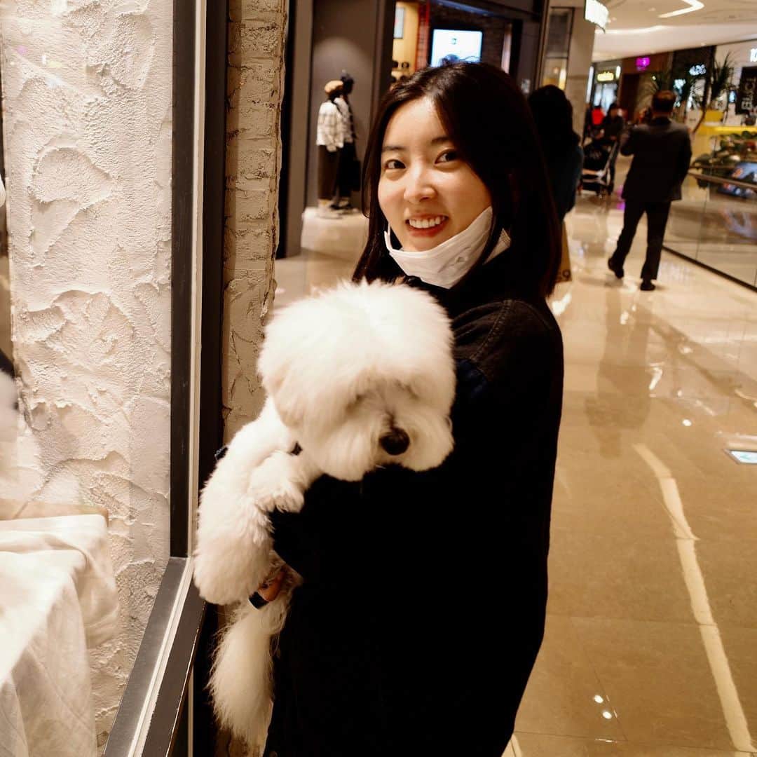 ソヒョン さんのインスタグラム写真 - (ソヒョン Instagram)「🐶너랑 나👩🏻 . 🐶🥰」11月20日 17時57分 - kkwonsso_94