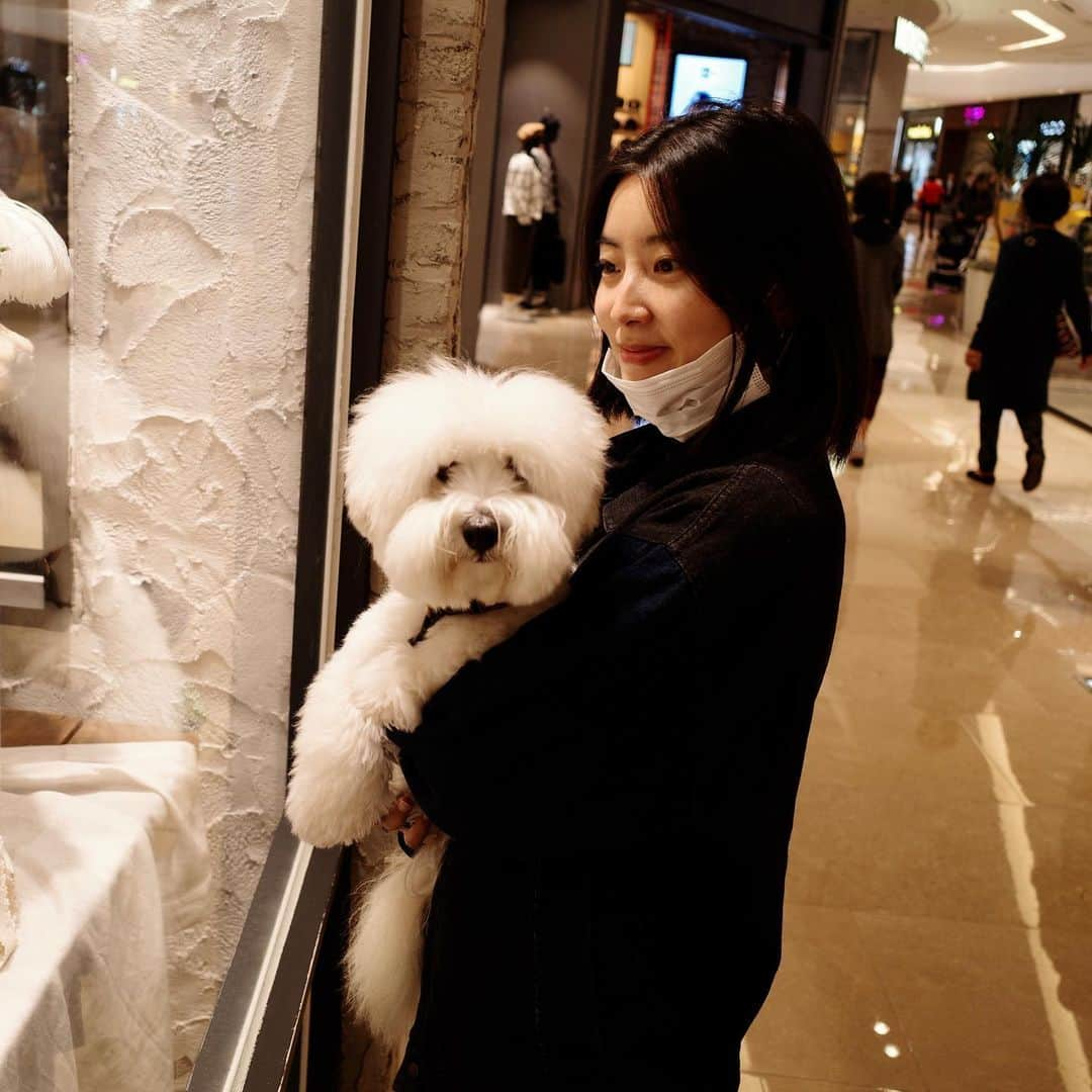 ソヒョン さんのインスタグラム写真 - (ソヒョン Instagram)「🐶너랑 나👩🏻 . 🐶🥰」11月20日 17時57分 - kkwonsso_94