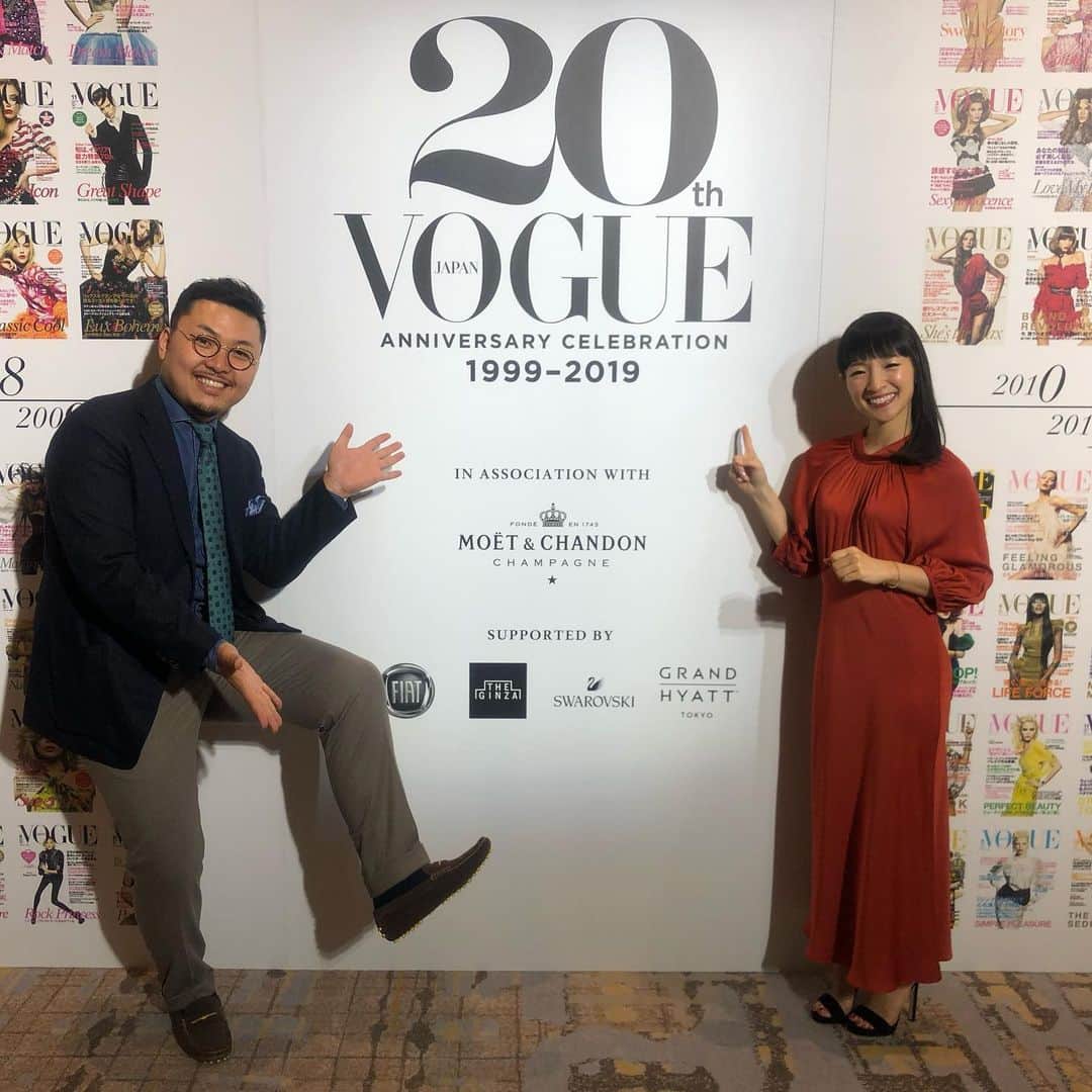 Takumi Kawaharaさんのインスタグラム写真 - (Takumi KawaharaInstagram)「Vogue 20周年おめでとうございます㊗️ そして、そんなめでたいタイミングで、 Women of the year 2019を受賞させていただきましたー！  一緒に受賞させて頂いた皆さんもホント豪華な方ばかりで華やかな時間でしたー✨  授賞式の様子はストーリーで！  #vogue #voguejapan #womenoftheyear #2019 #mariekondo #konmari #sparkjoy」11月20日 18時19分 - takumi.kwhr