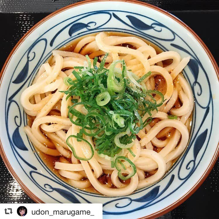 丸亀製麺さんのインスタグラム写真 - (丸亀製麺Instagram)「ご来店ありがとうございました♪時にはシンプルなおうどんもいいですよね😋 #Repst @udon_marugame_ ・・・ シンプル  #投稿文もシンプル」11月20日 18時32分 - marugame_