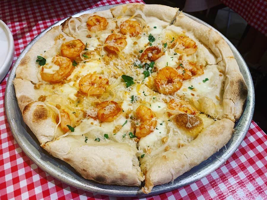 菊池沙都さんのインスタグラム写真 - (菊池沙都Instagram)「Arancino🍝 雲丹パスタが美味しすぎて、もう一回食べたくて、 最終日のディナーでも連れて行ってもらいました。 『今日は何かの記念日ですか？』（英語で） と聞かれ答えると、最後にティラミスくれました🥰💓 雲丹パスタもロブスターのスープも全部美味しかった。 接客も素敵でした🤙🤙🤙❤️ #arancino#アランチーノ #Hawaii#Waikiki#ハワイ#ワイキキ #ハワイグルメ#ハワイご飯#旅行#旅」11月20日 18時55分 - satochin30