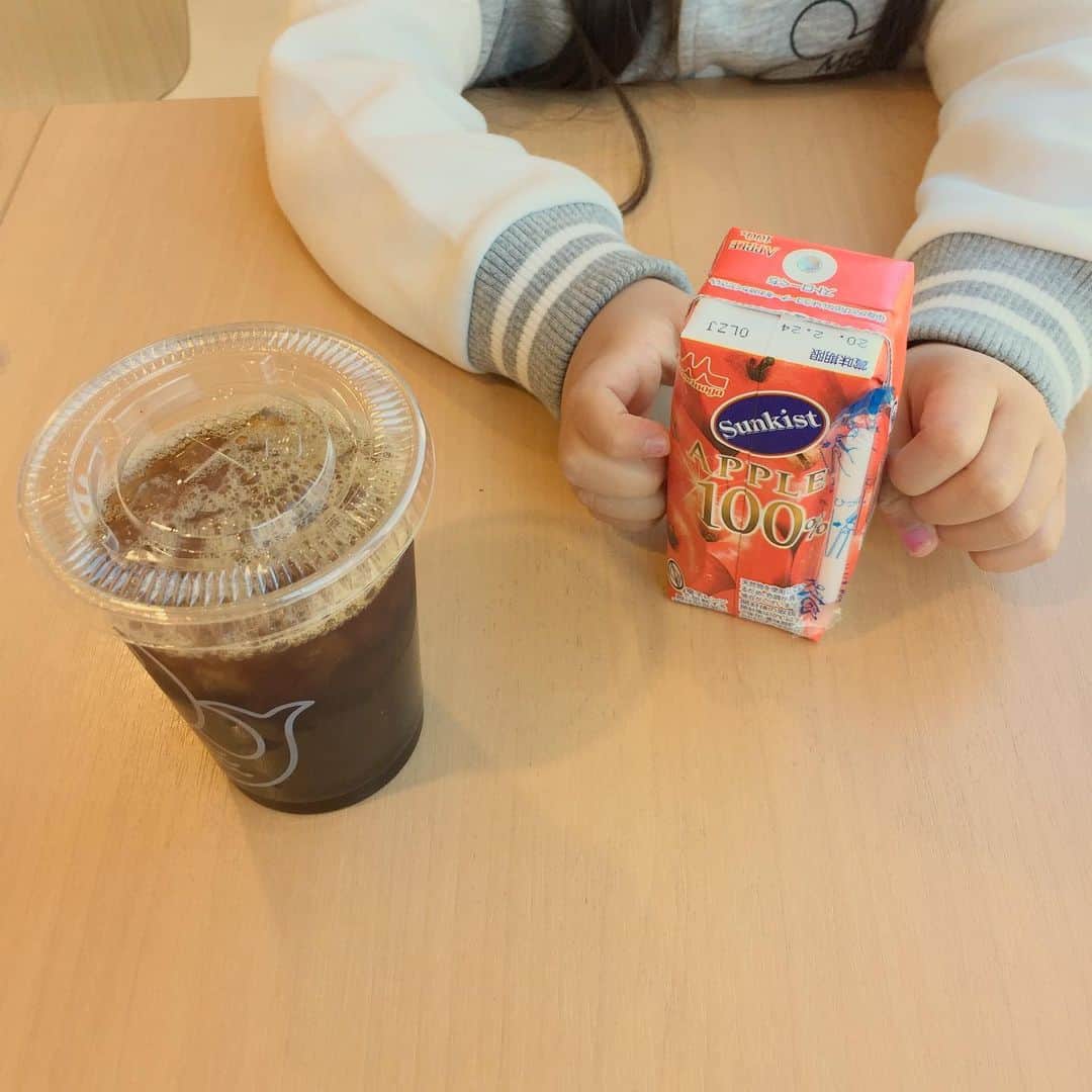 山根良顕さんのインスタグラム写真 - (山根良顕Instagram)「二人でお茶するまでに成長してますー❤️」11月20日 18時48分 - ungirls_yamane