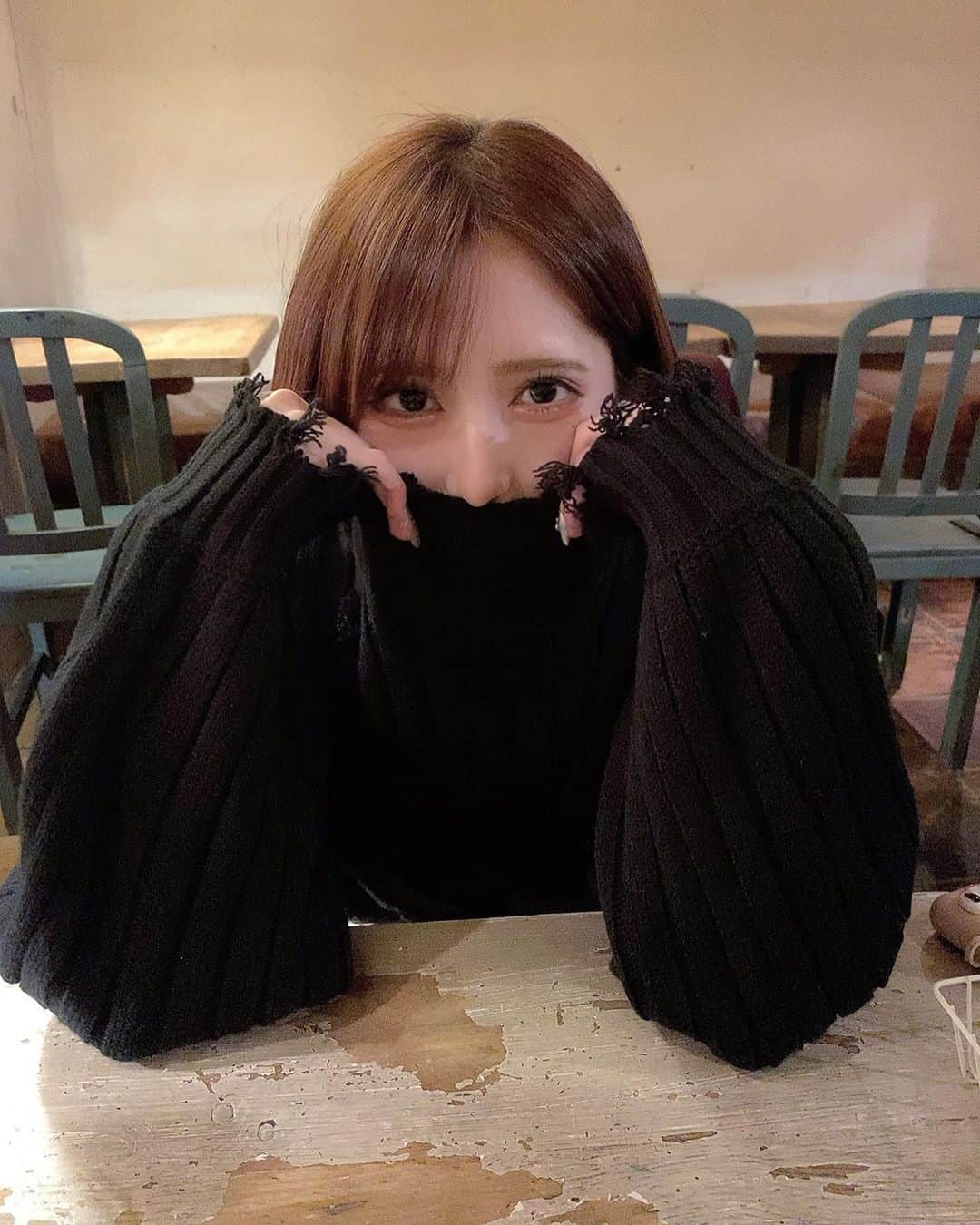 一ノ瀬りとのインスタグラム：「こっちみて」