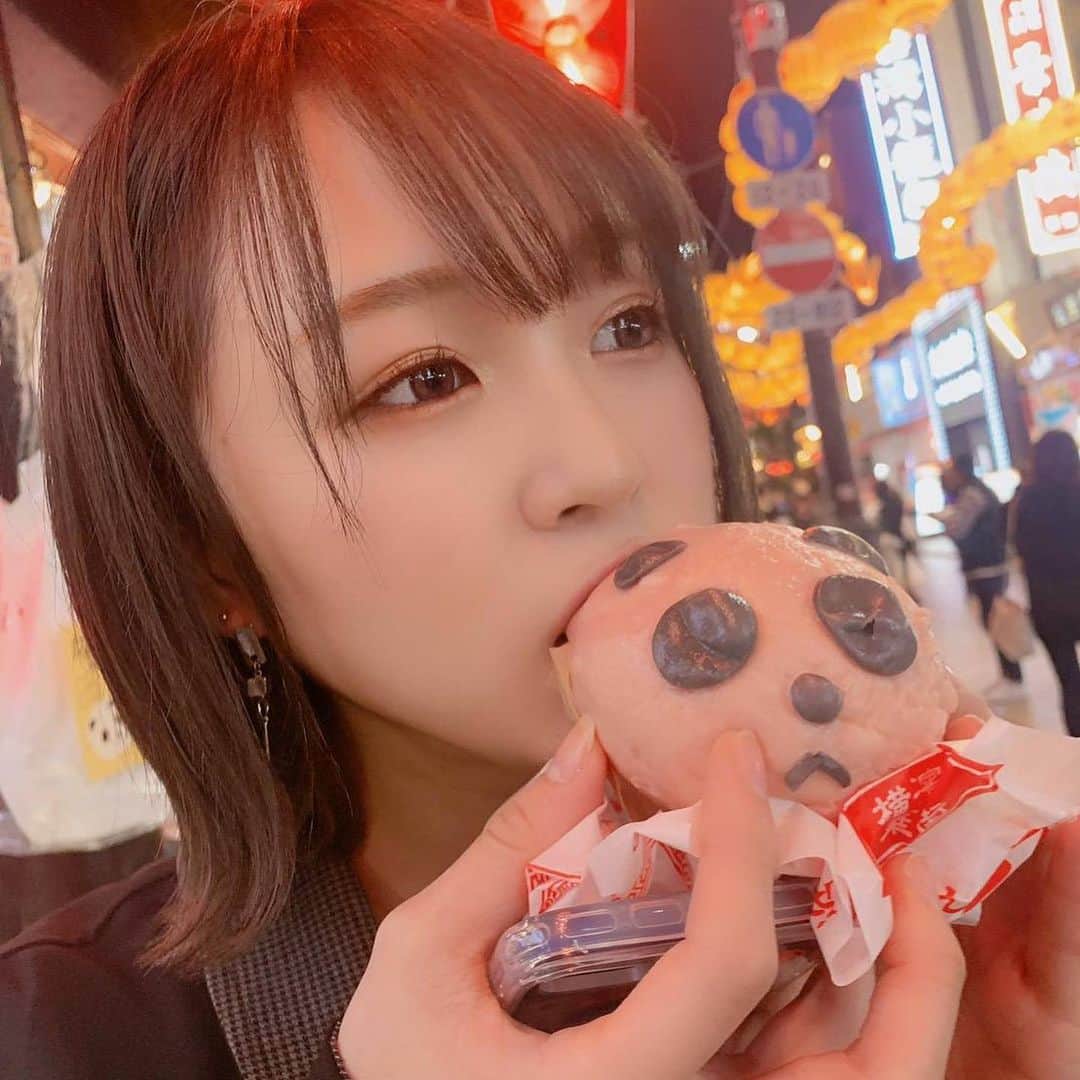 三田麻央のインスタグラム：「ストロベリーパンダマン🍓🐼 #中華街」