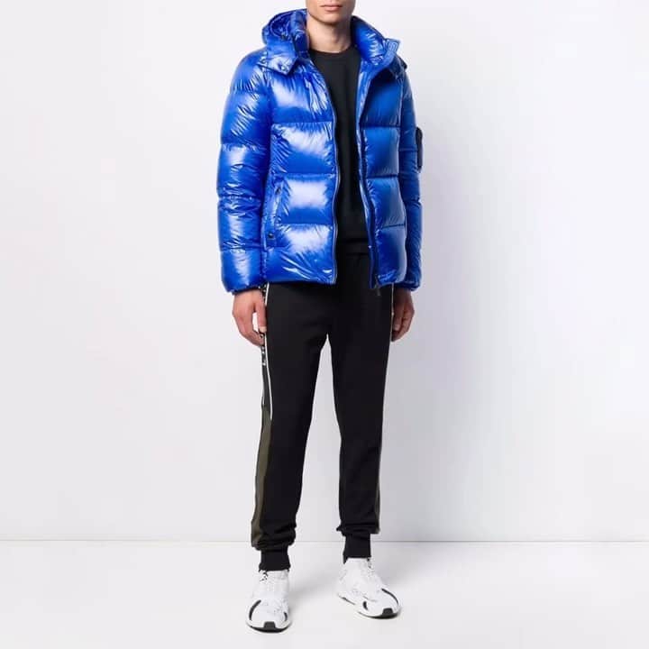 のインスタグラム：「The Belbo down jacket is your go to this winter.⁠ ⁠ Explore the #TatrasFW1920 collection on tatras-official.com ⁠| Free delivery and returns. Always and everywhere #TatrasOfficial⁠ ⁠ ⁠_____⁠ #Tatras #fashion #newcollection #downjacket #totallook #mensfashion #mensjackets #fashiondetails #luxurymenswear #menswear #streetstyle⁠⁠ #bestfitsdaily #streetwearfashion #menstyle」