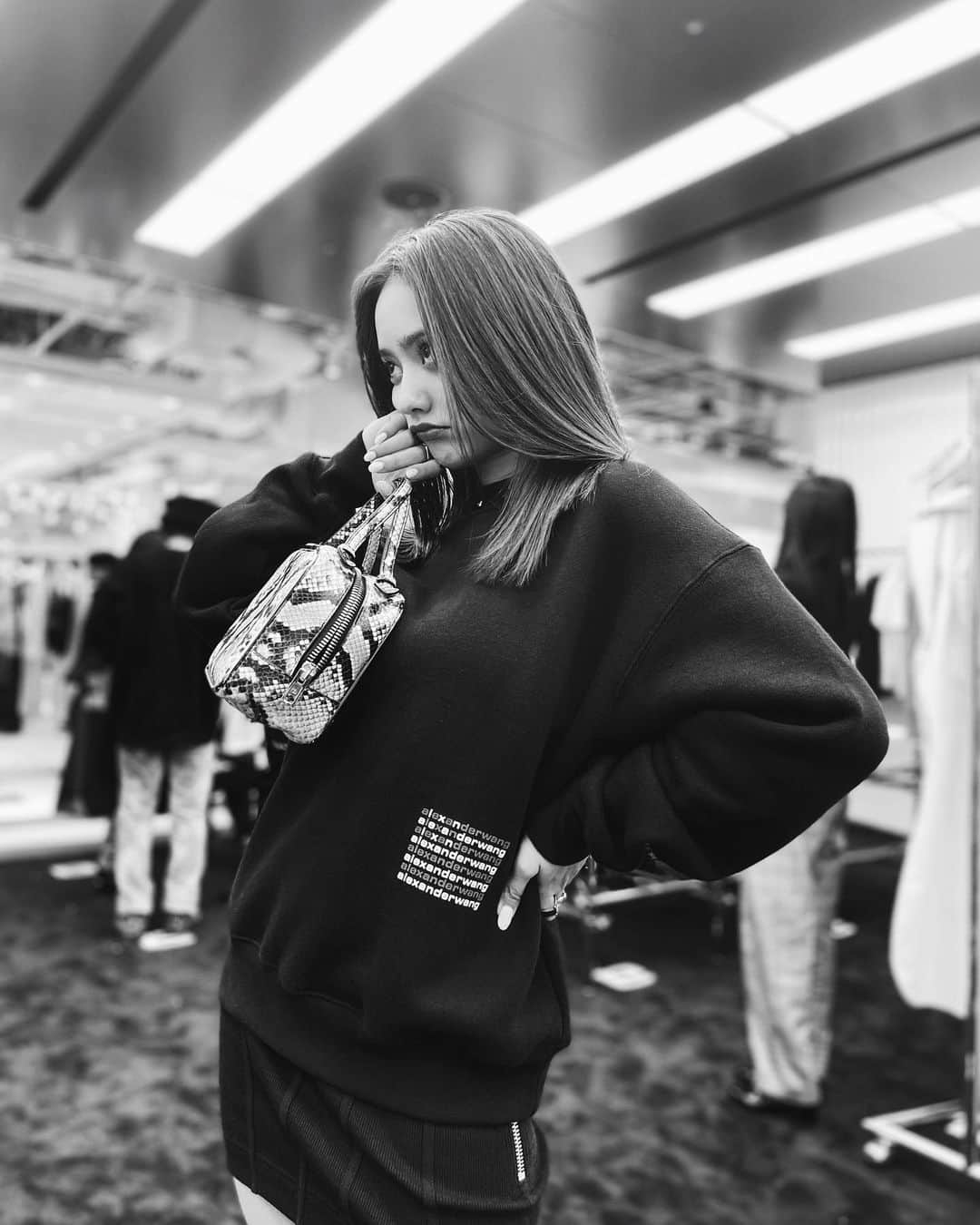 谷まりあさんのインスタグラム写真 - (谷まりあInstagram)「@alexanderwangny 🖤🖤😏」11月20日 20時36分 - mariaaaa728